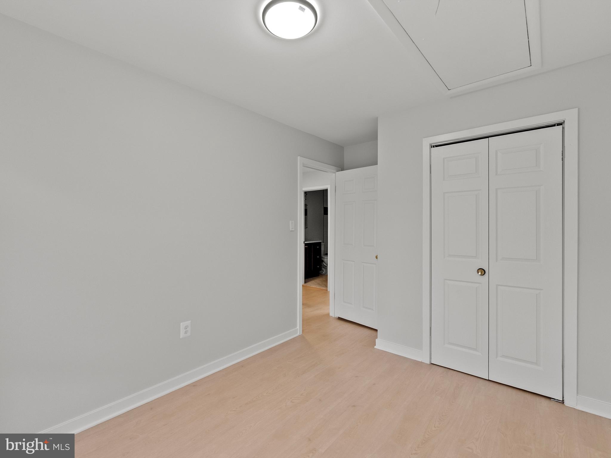 MELVILLE - Residential Lease