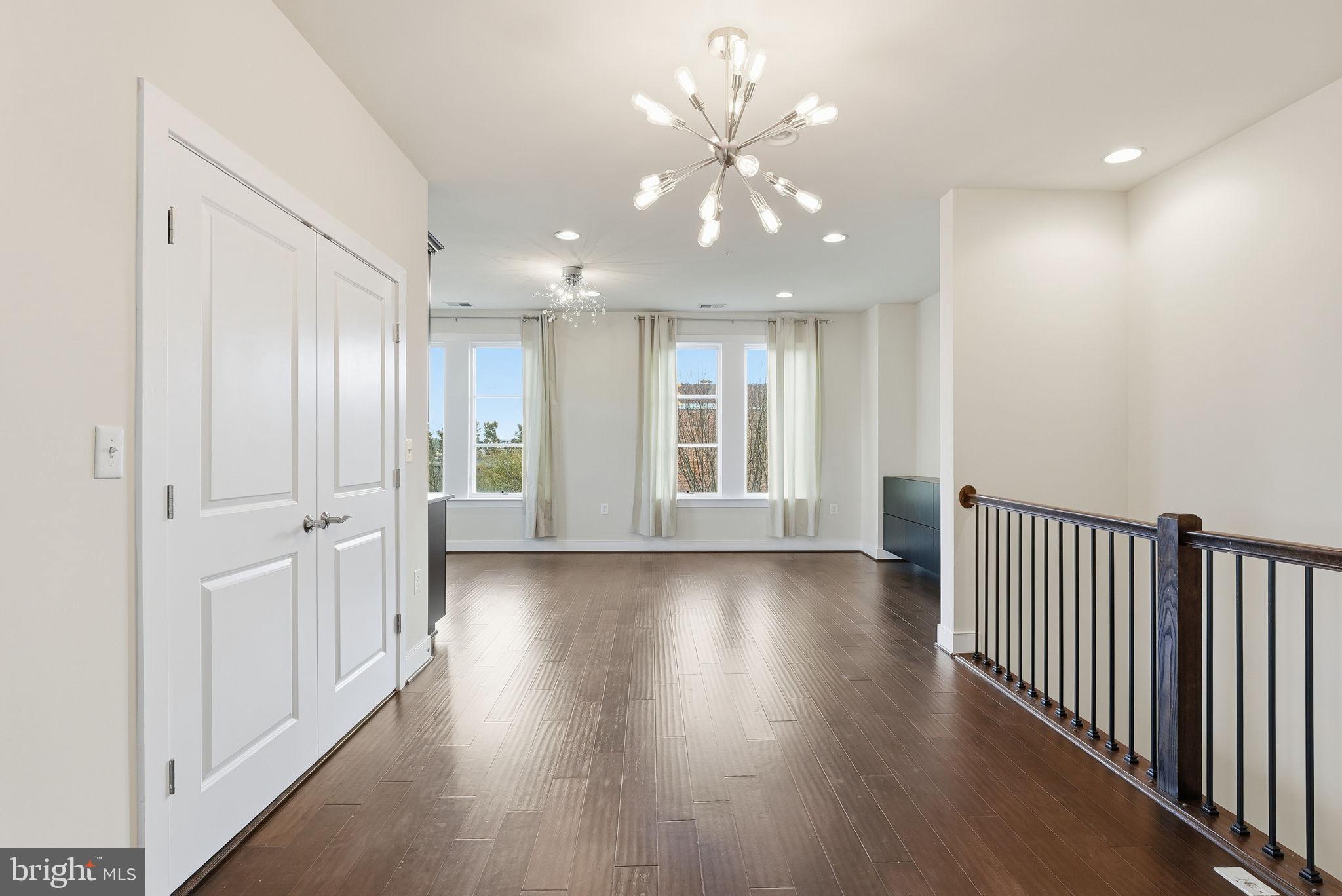 POTOMAC YARD - Residential Lease