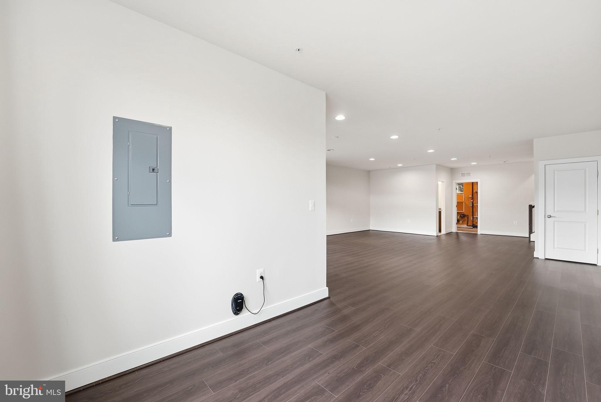 POTOMAC YARD - Residential Lease