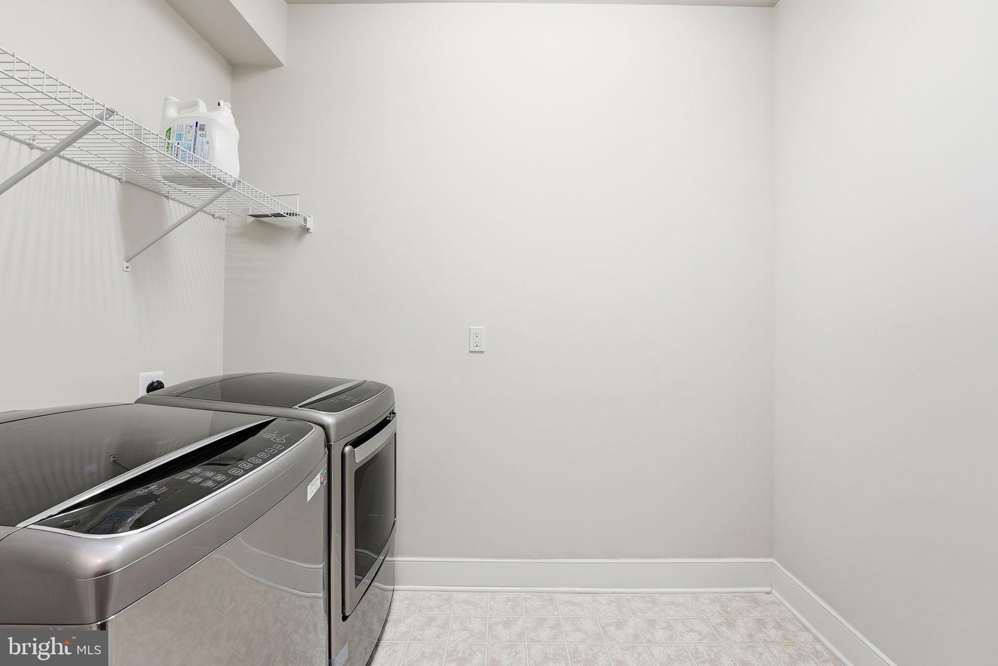 POTOMAC YARD - Residential Lease