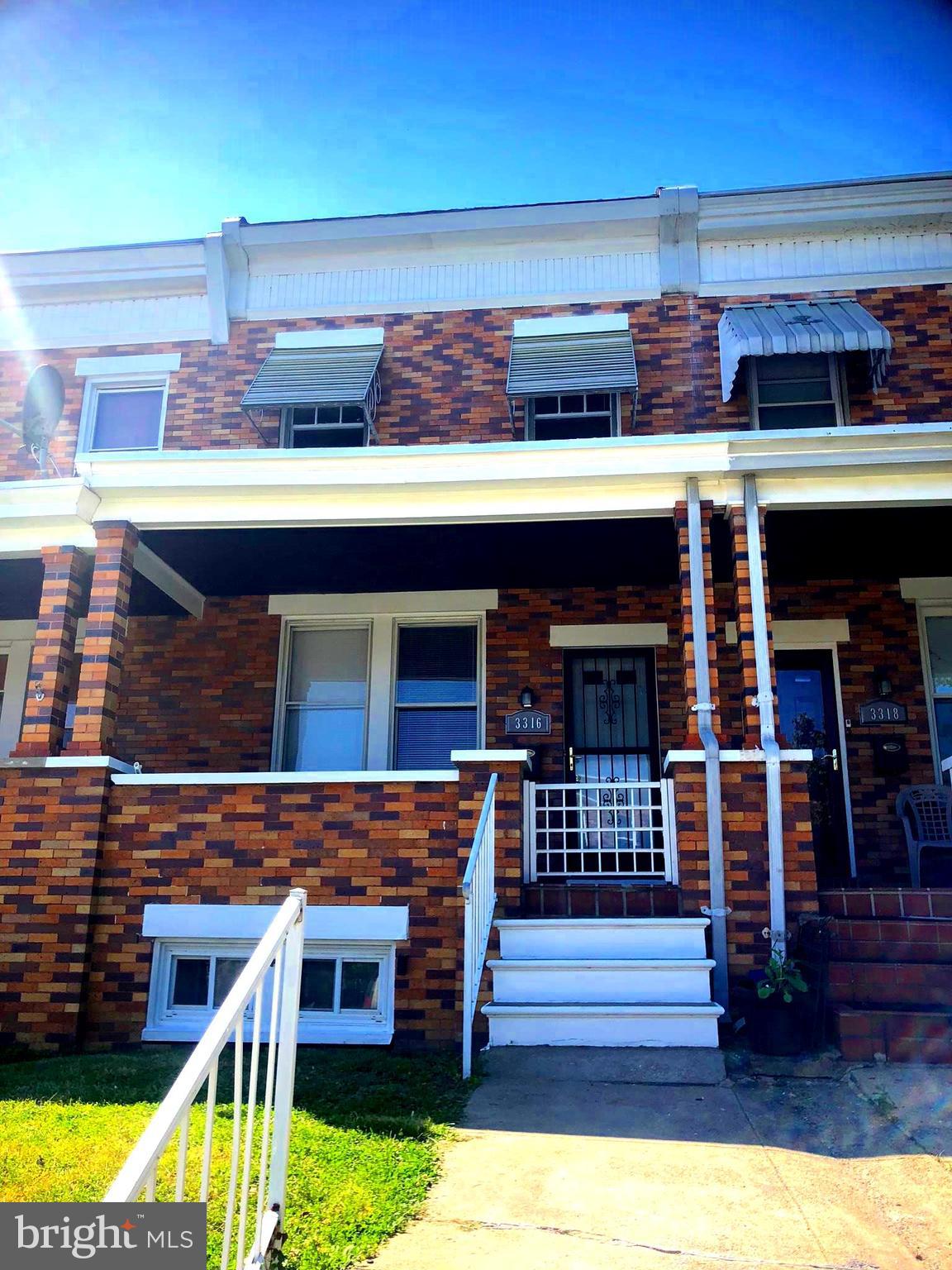 3 Bedroom, 3 Level Renovated Townhouse in BelAir - Edison Subdivision.