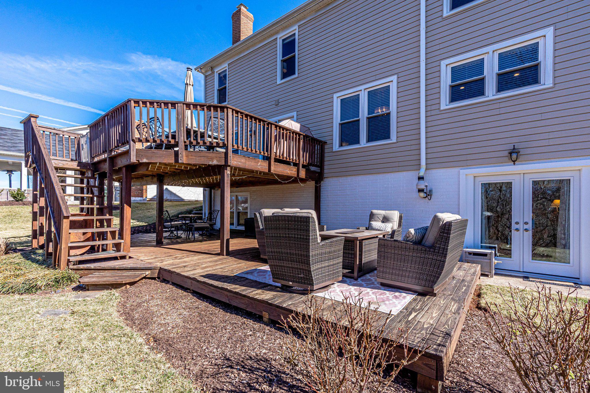 CHANTILLY HIGHLANDS - Residential