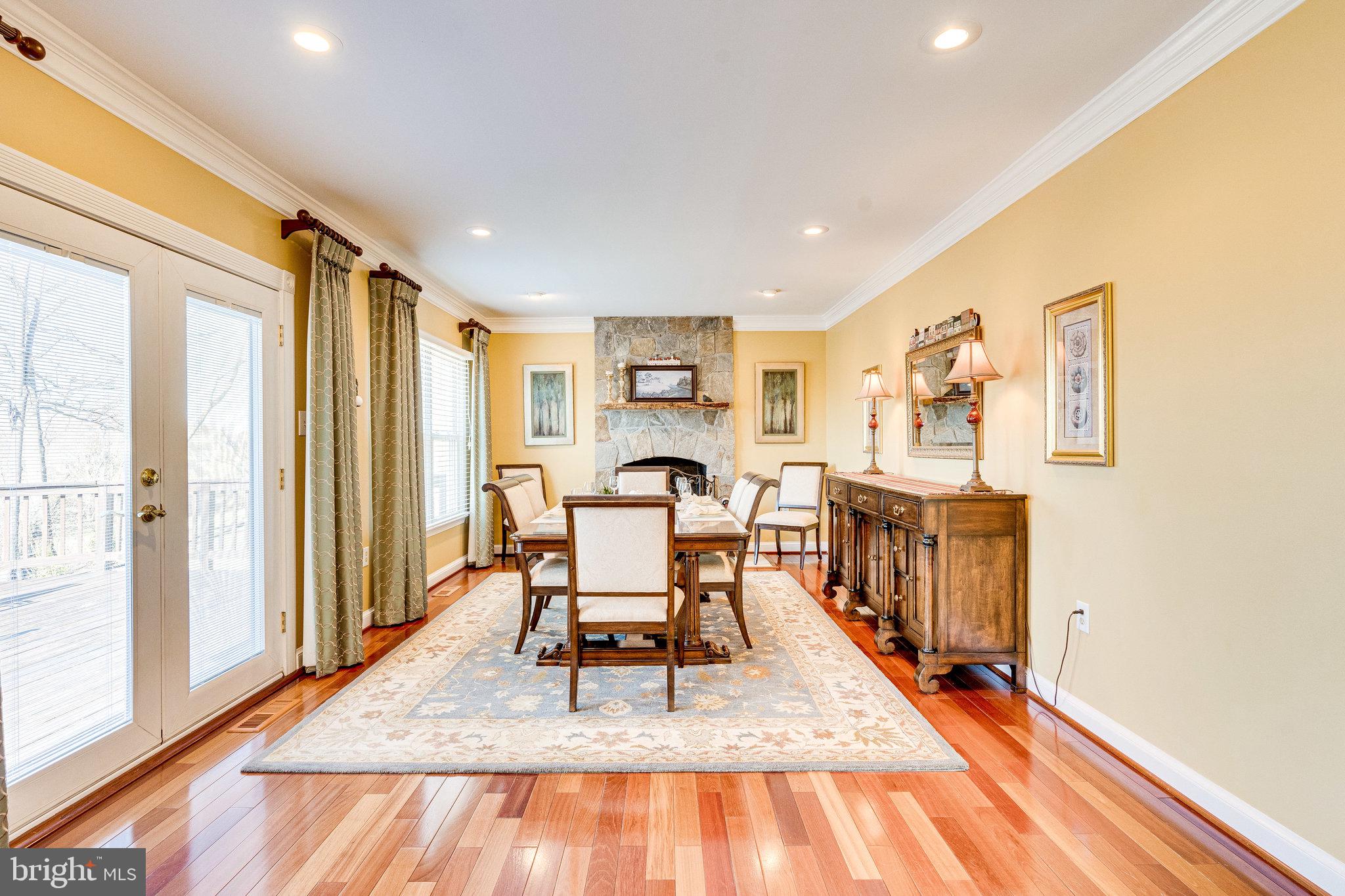 CHANTILLY HIGHLANDS - Residential