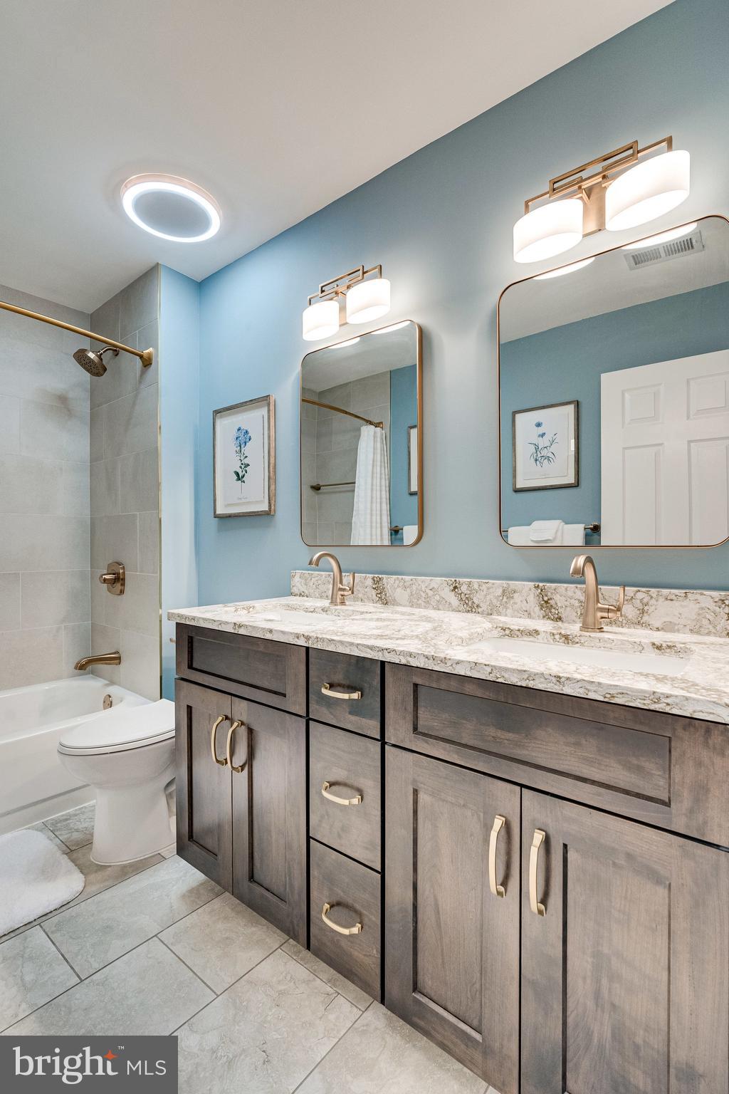 CHANTILLY HIGHLANDS - Residential