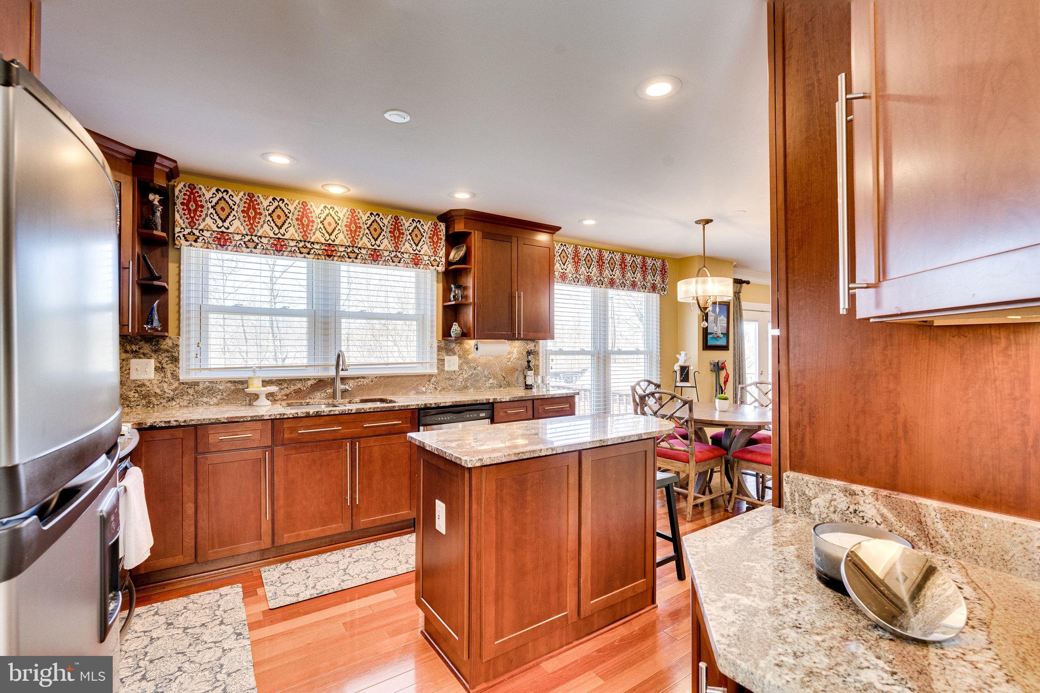 CHANTILLY HIGHLANDS - Residential