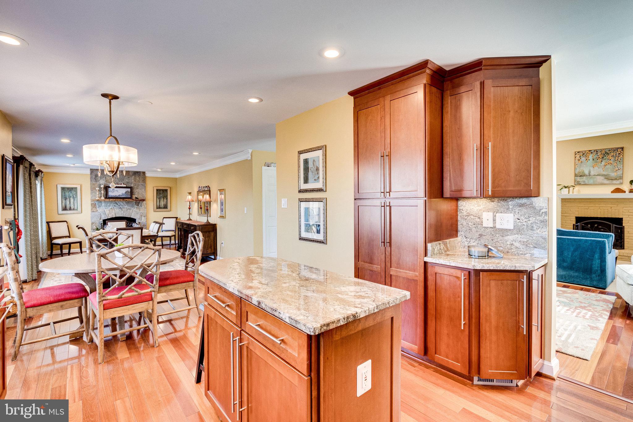 CHANTILLY HIGHLANDS - Residential