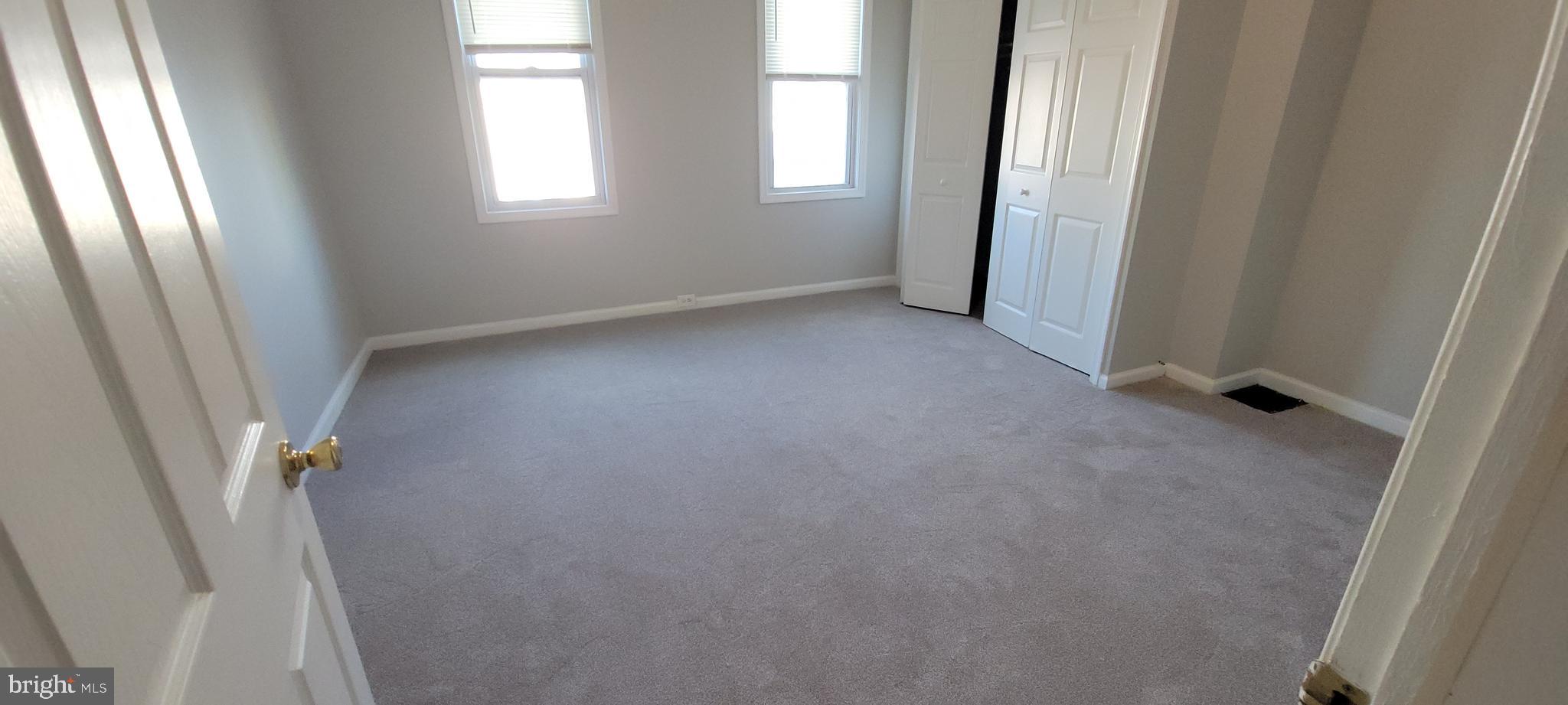 EAST KENSINGTON - Residential