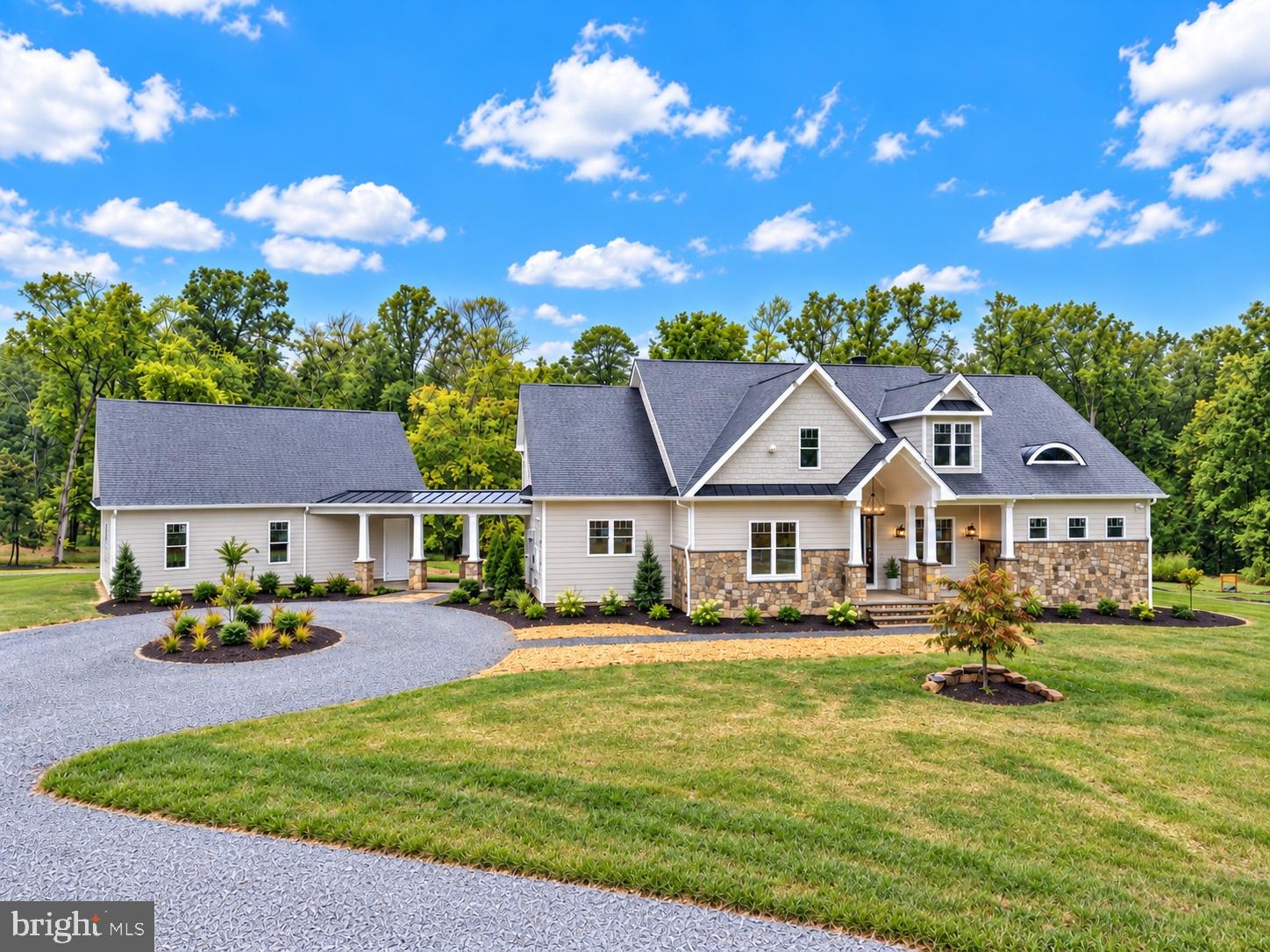 3257 MOUNTAIN ROAD