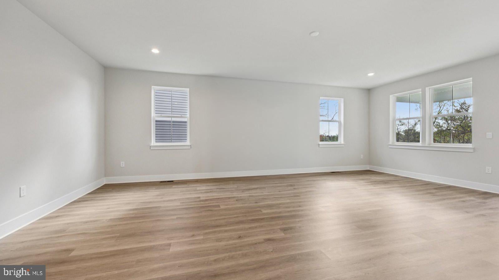 216 HUNTINGTON DRIVE