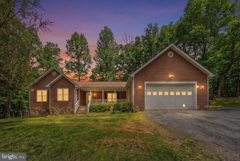 584 S POES ROAD AMISSVILLE VA 20106