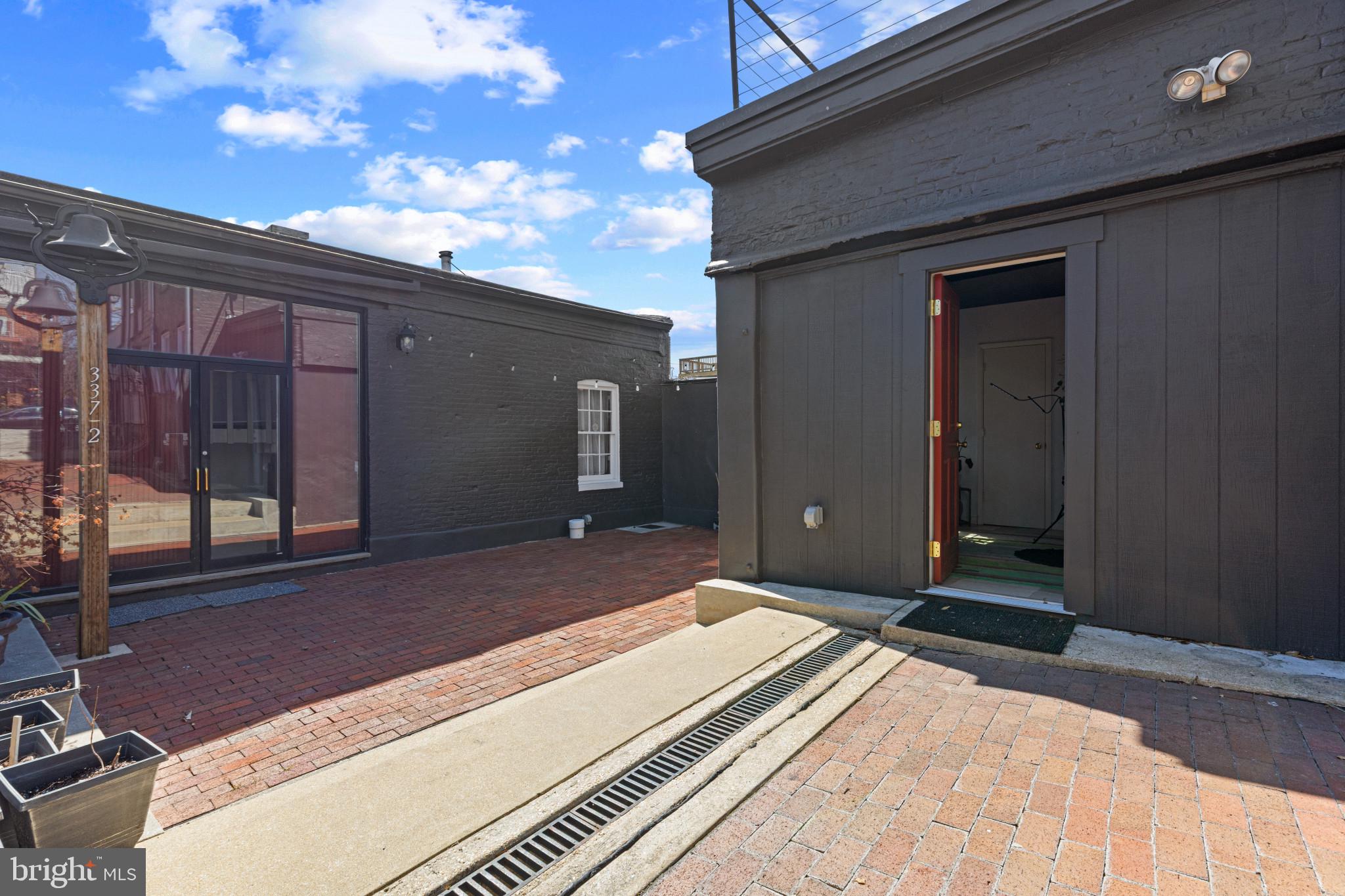 FEDERAL HILL HISTORIC DISTRICT - Residential Income