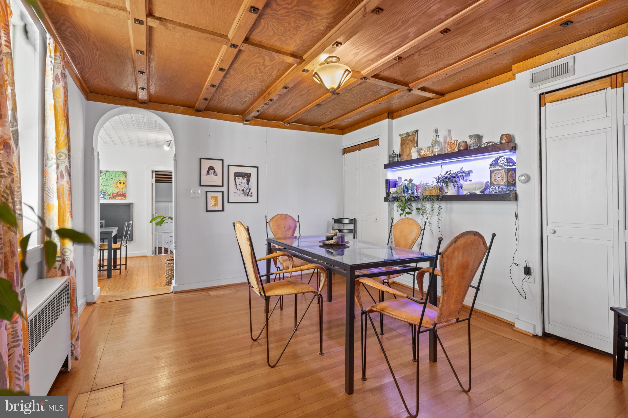 FEDERAL HILL HISTORIC DISTRICT - Residential Income