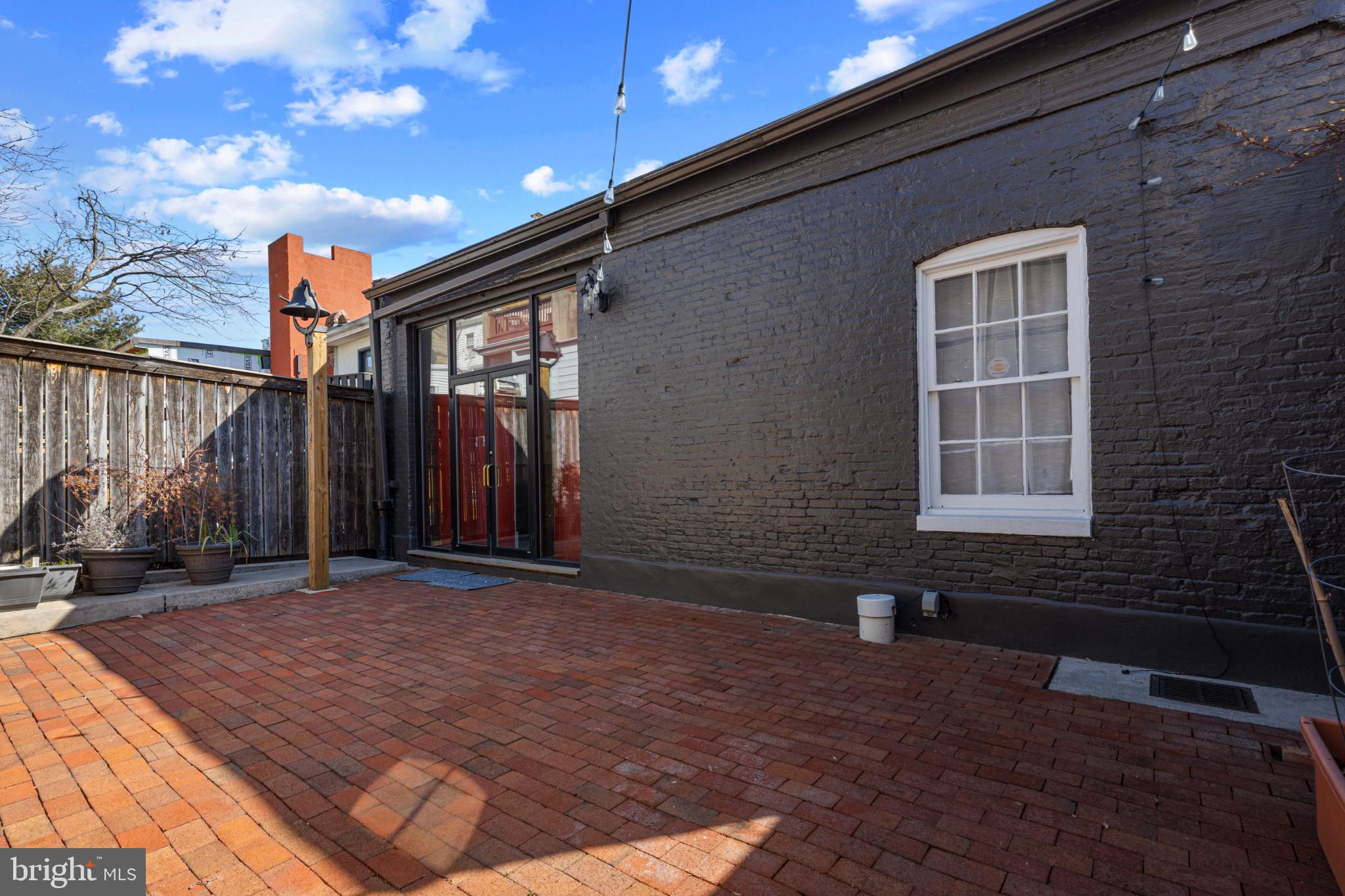 FEDERAL HILL HISTORIC DISTRICT - Residential Income