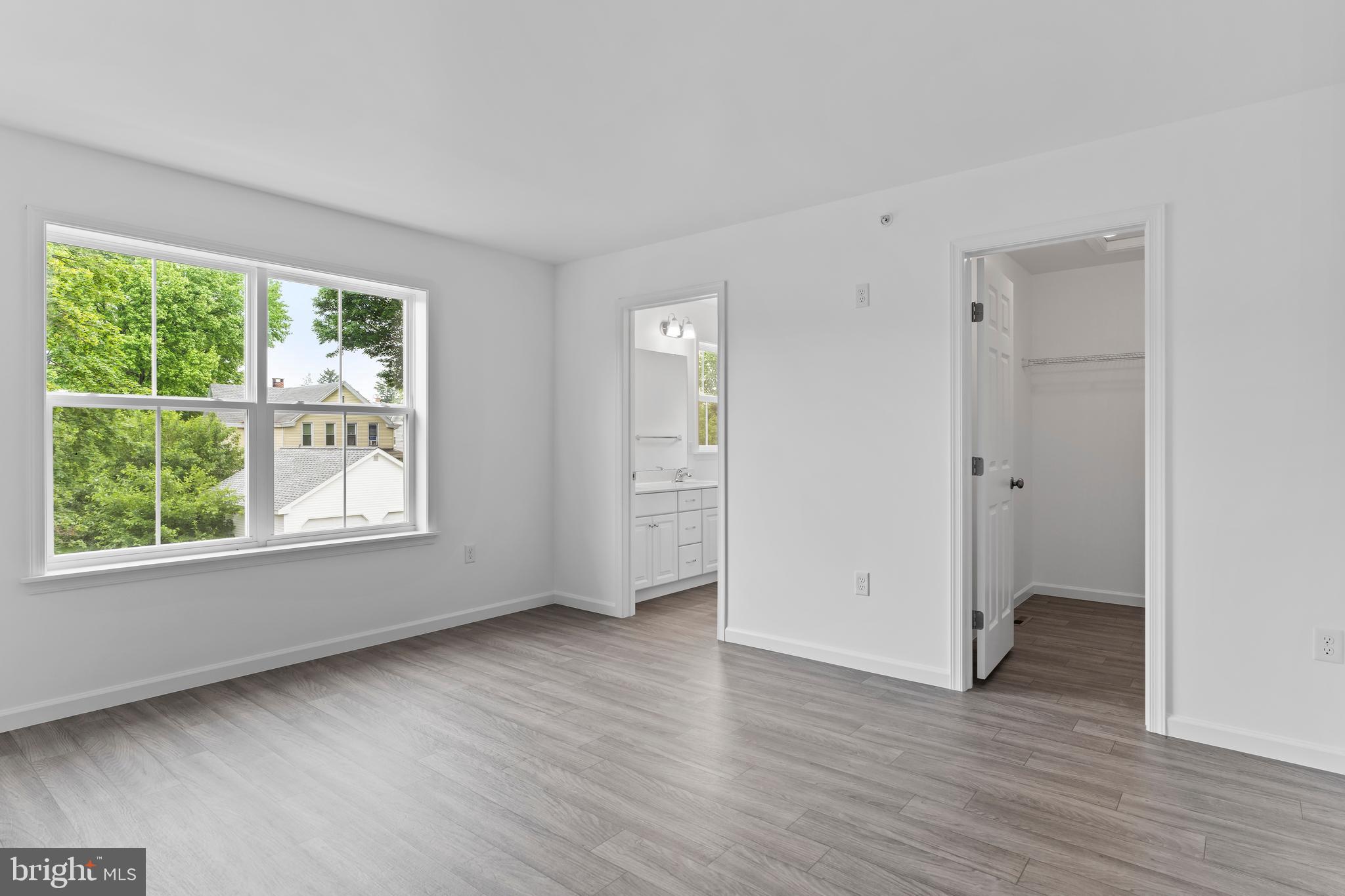 BRETTON - Residential Lease