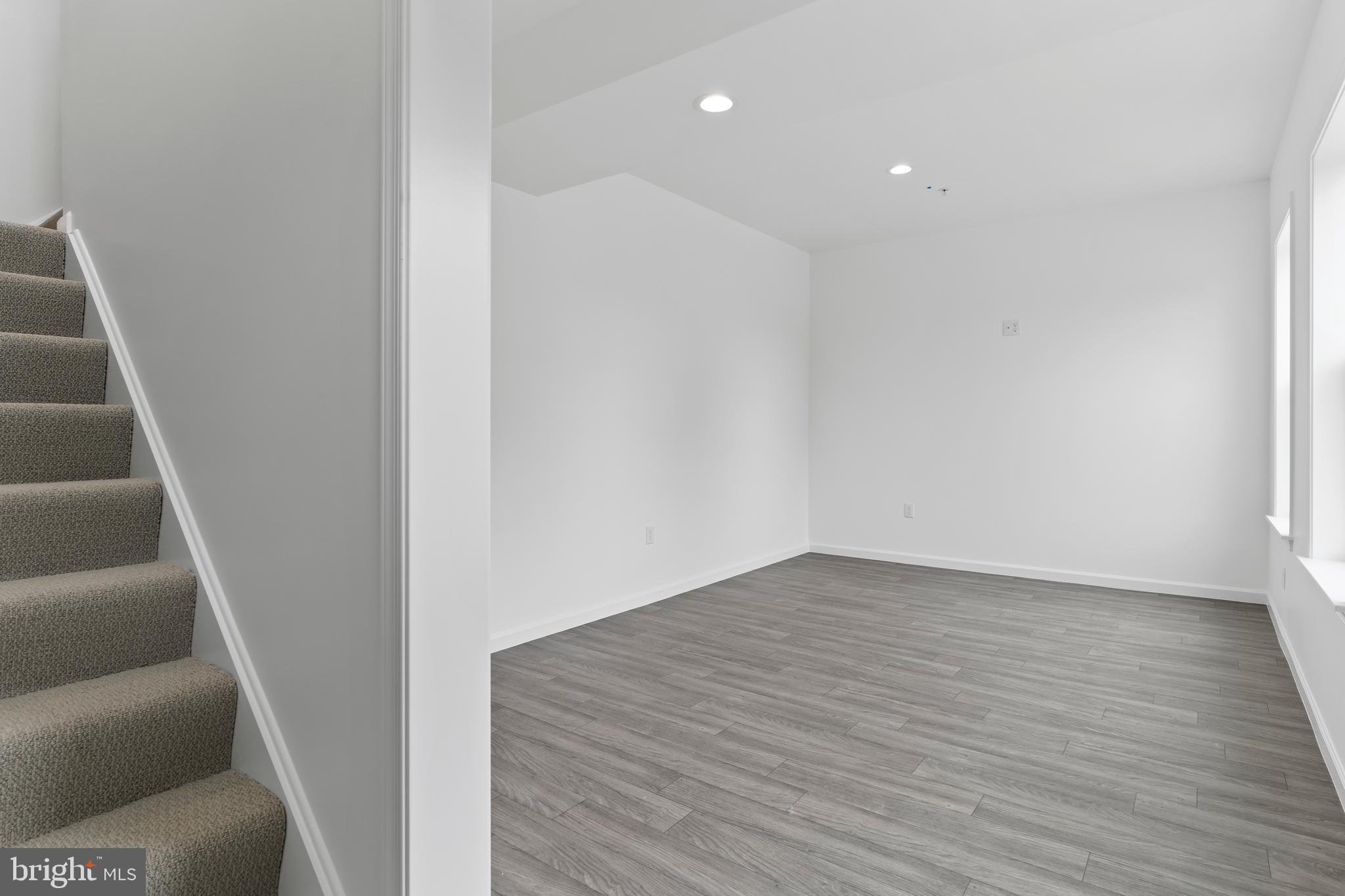 BRETTON - Residential Lease