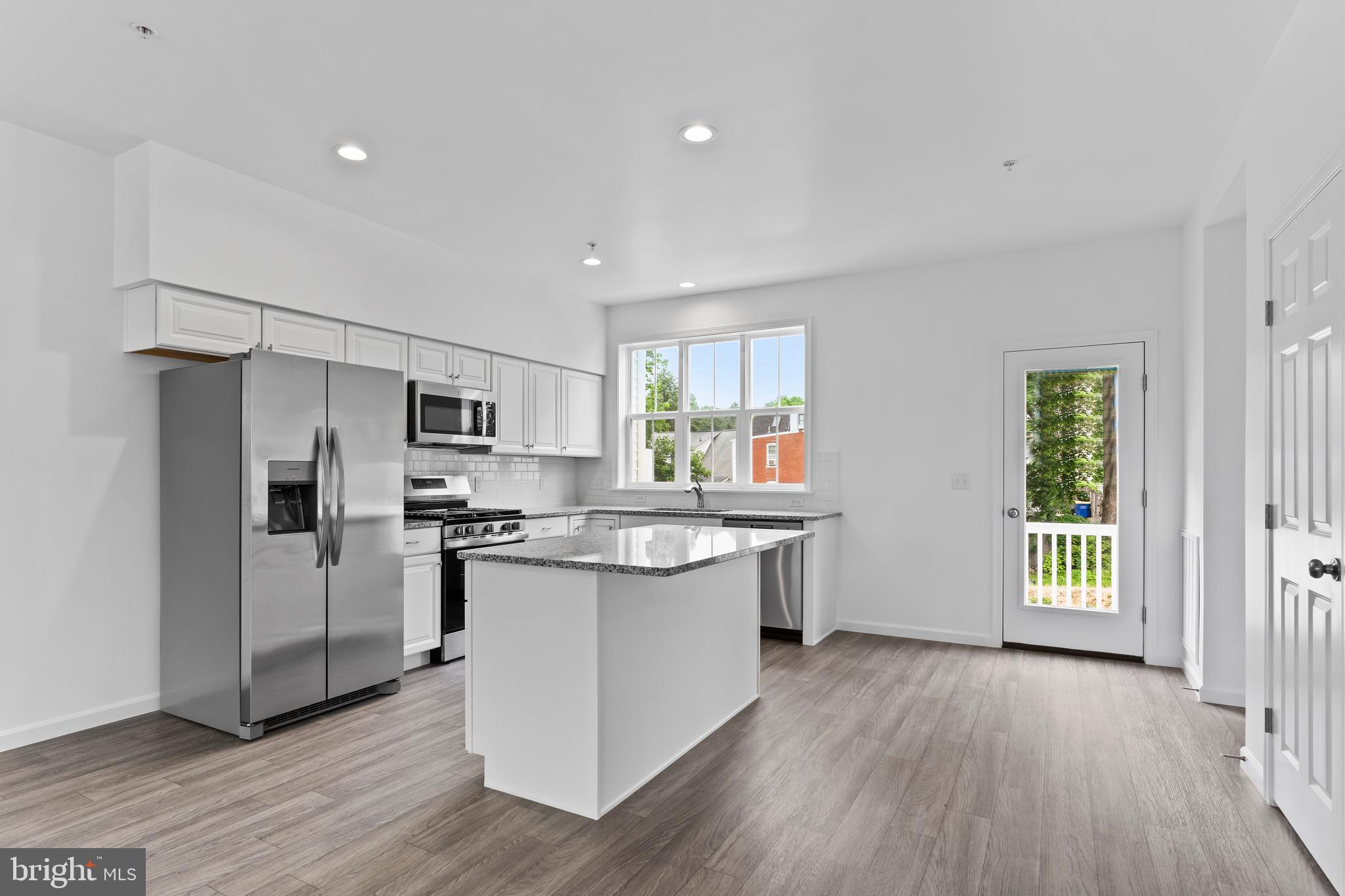 BRETTON - Residential Lease