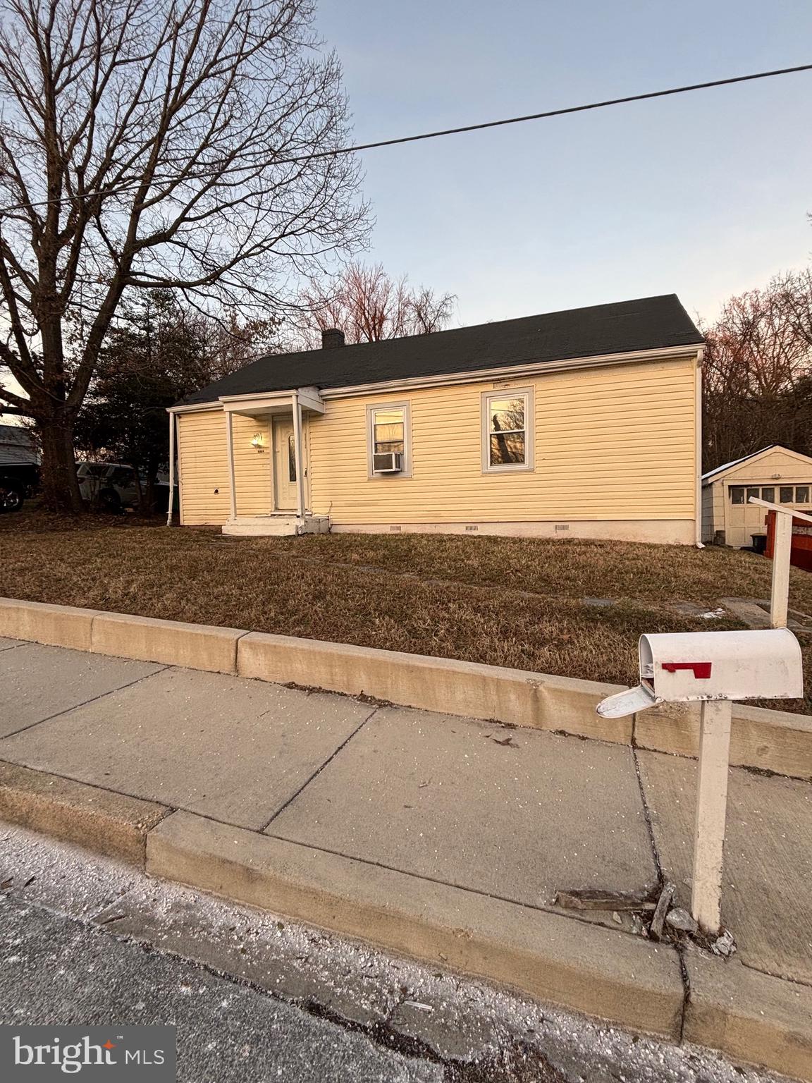 OLD SUITLAND - Residential Lease