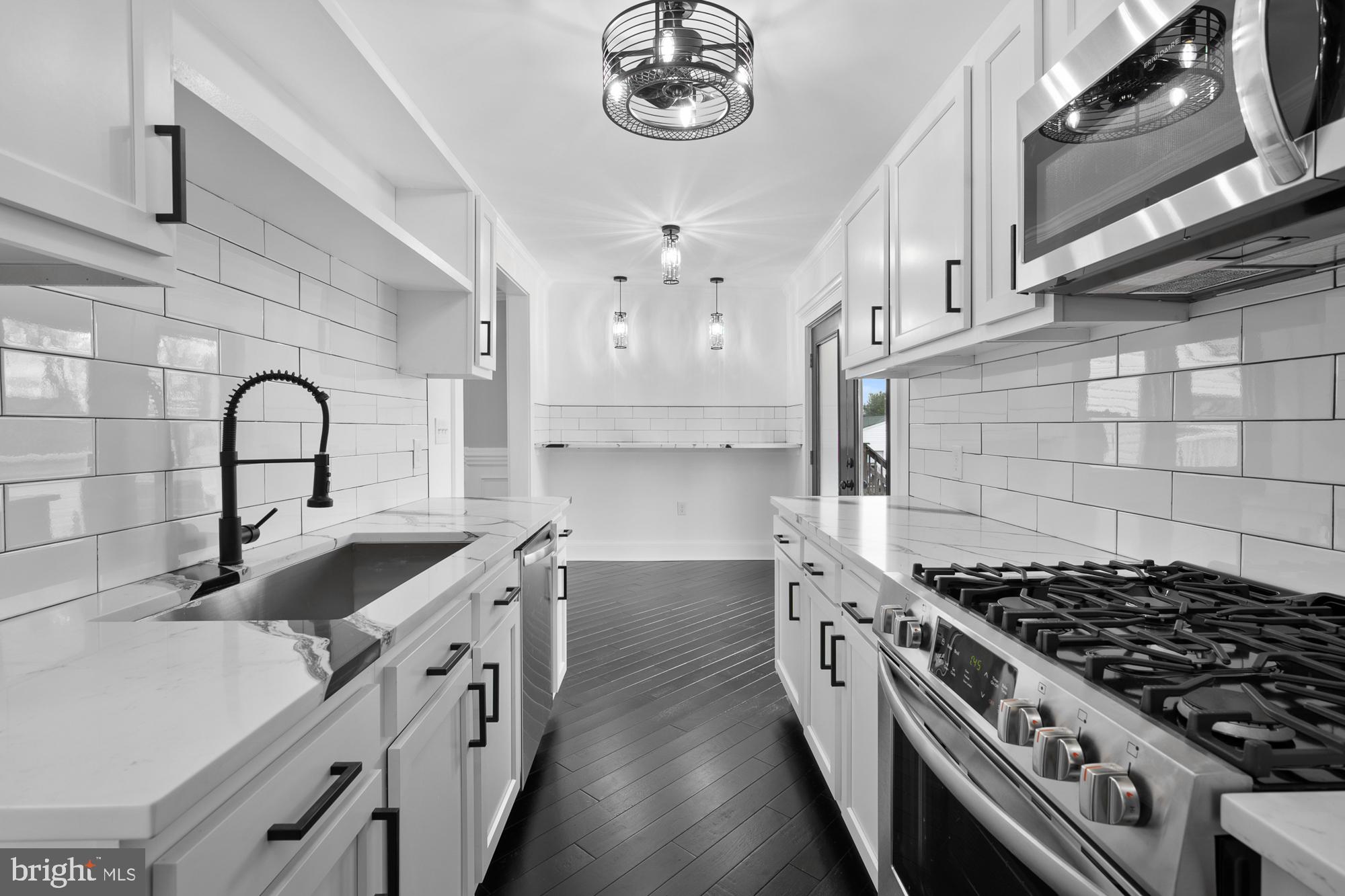 FERNDALE - Residential