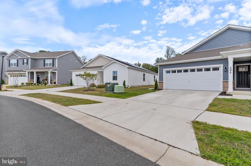 291 FOREST EDGE AVE