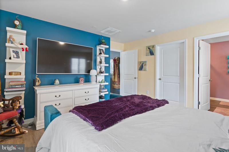 PINEGROVE - Residential