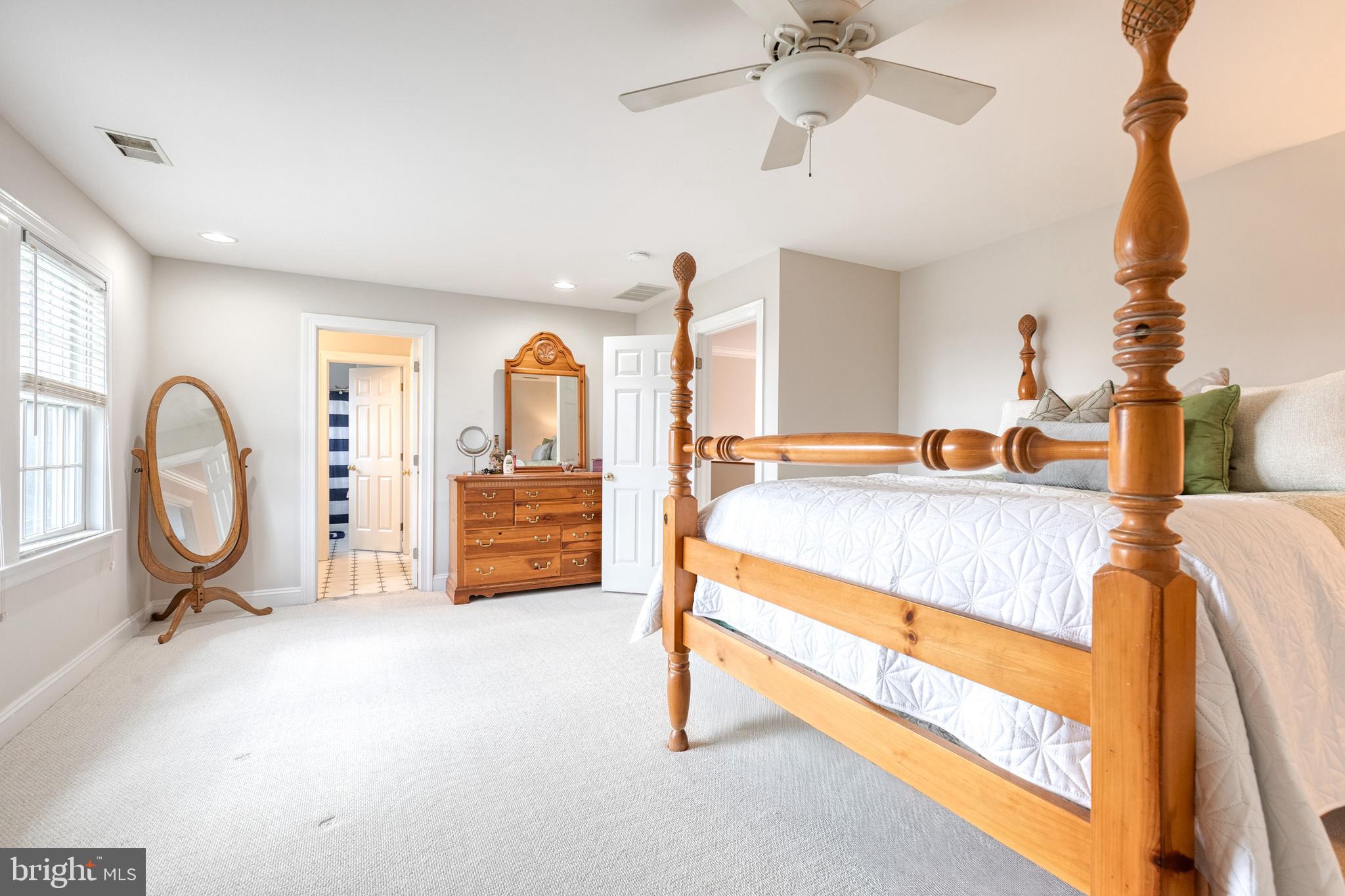 FALLS ROAD CORRIDOR - Residential