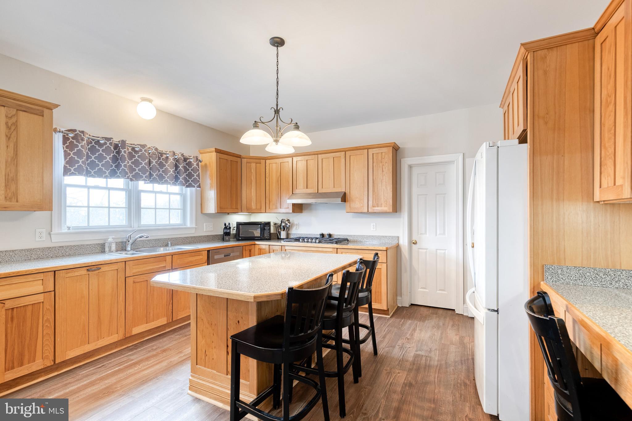 FALLS ROAD CORRIDOR - Residential