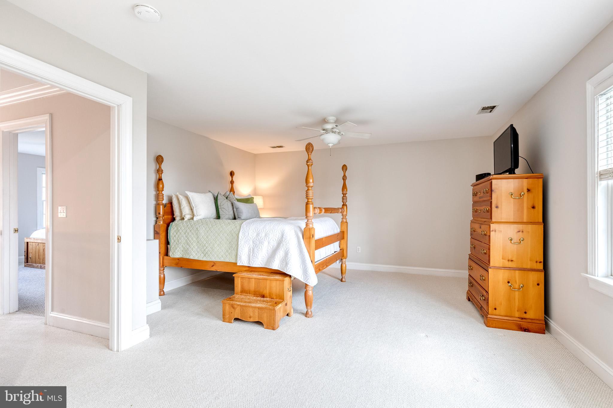 FALLS ROAD CORRIDOR - Residential