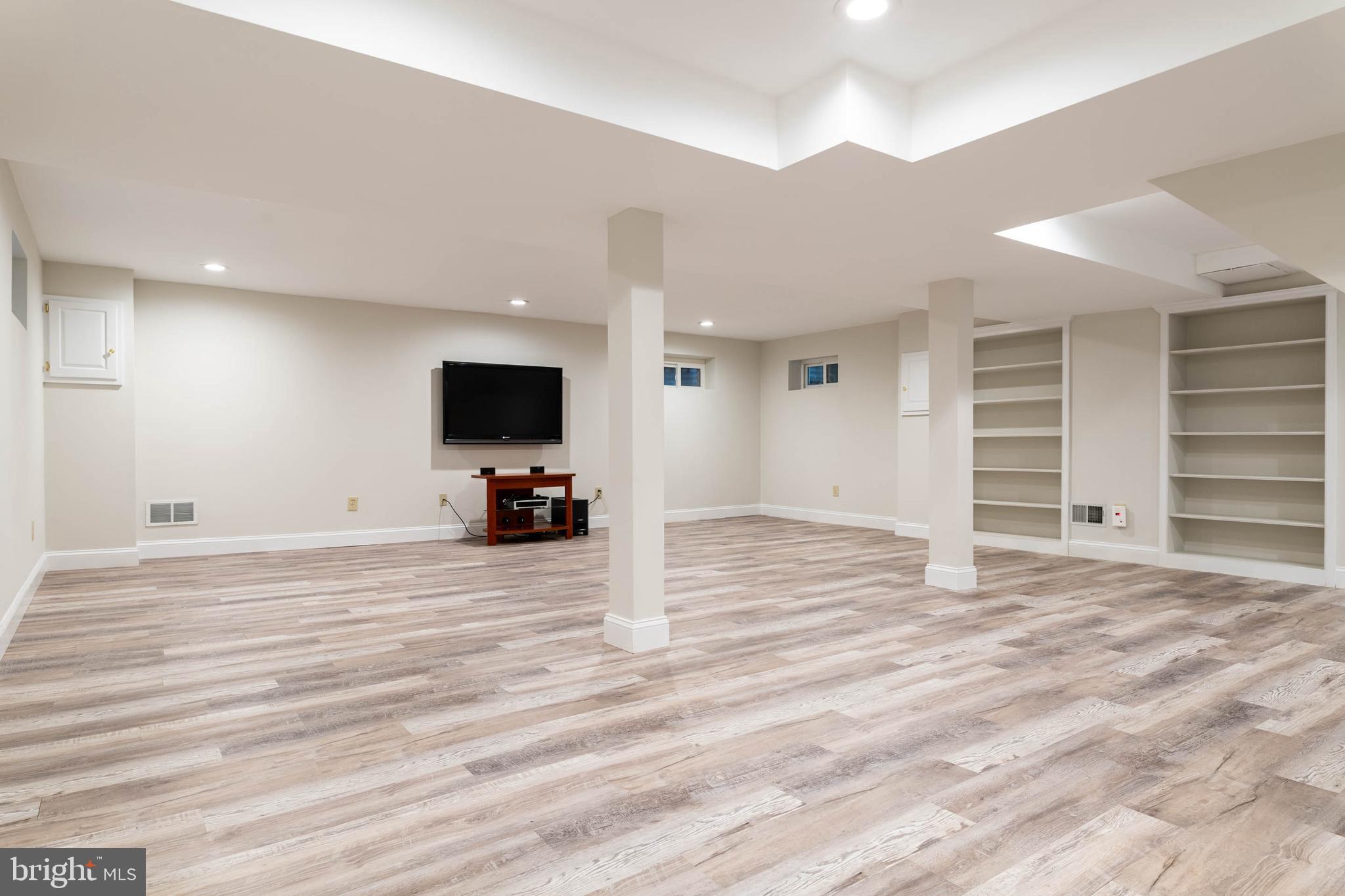 WOODLEA-CONESTOGA - Residential