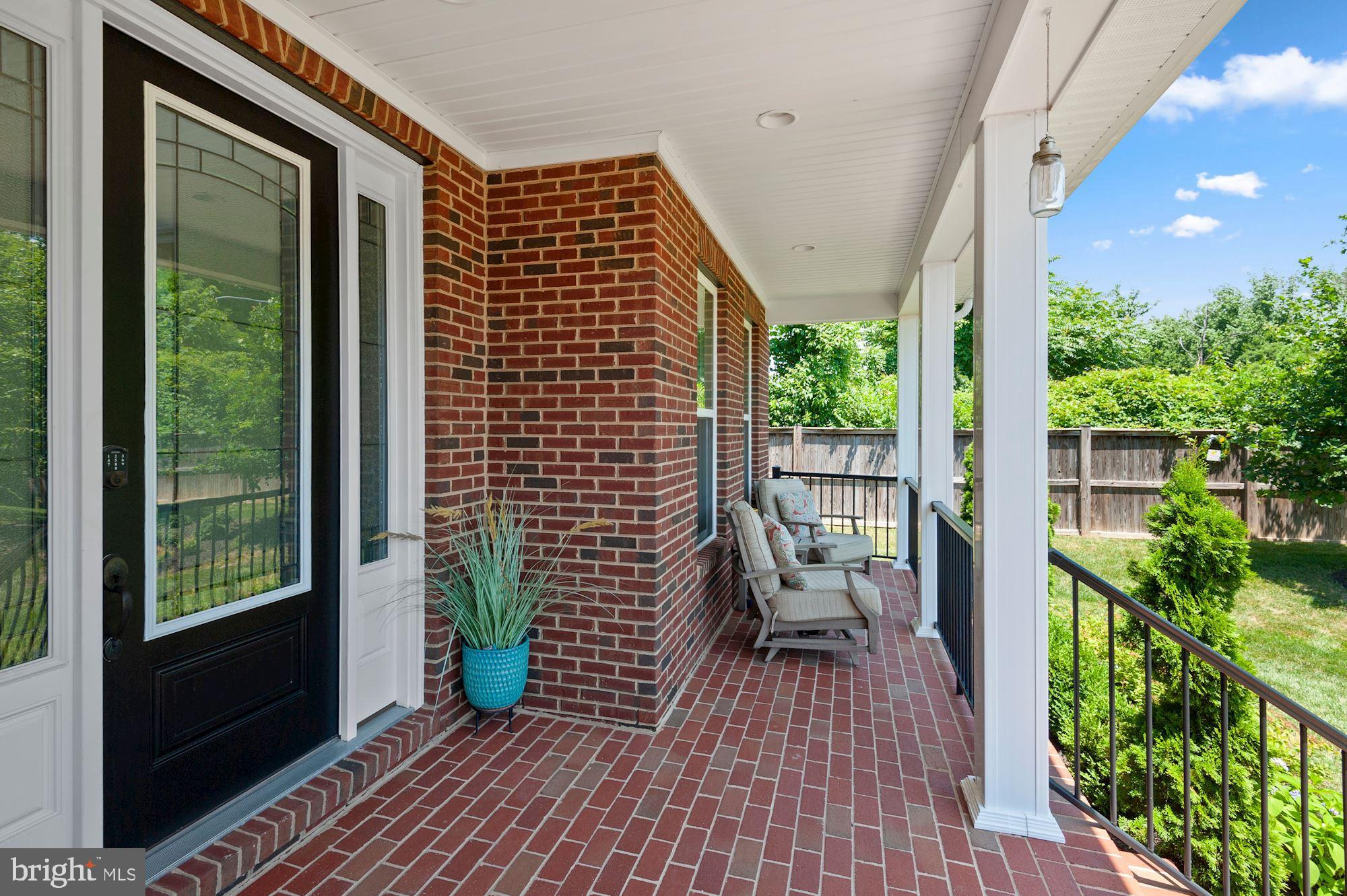 PARK POINTE - Residential