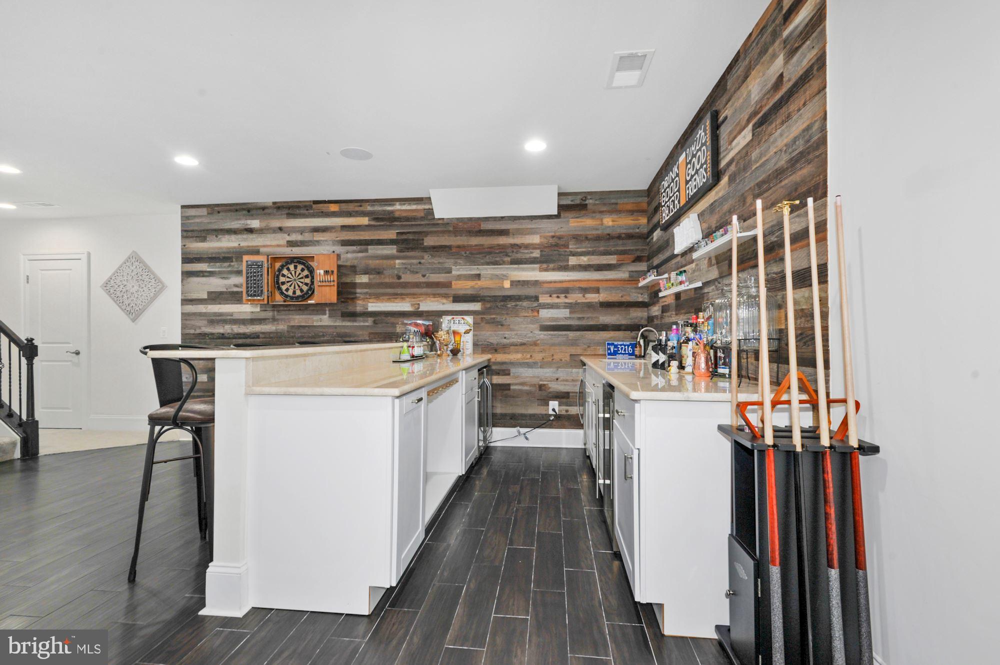 PARK POINTE - Residential