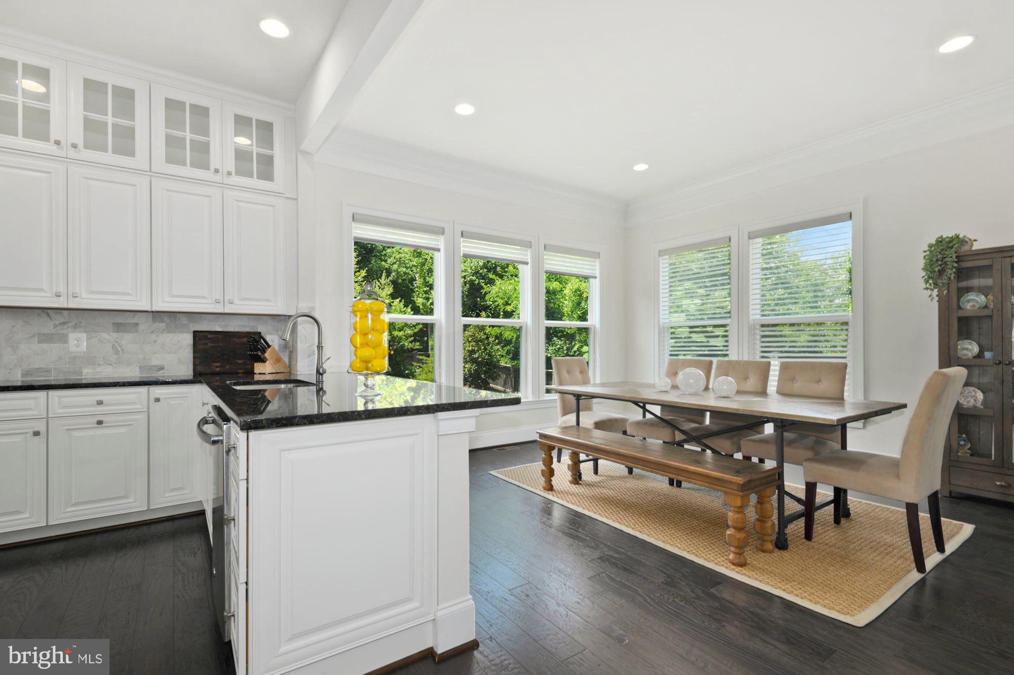 PARK POINTE - Residential