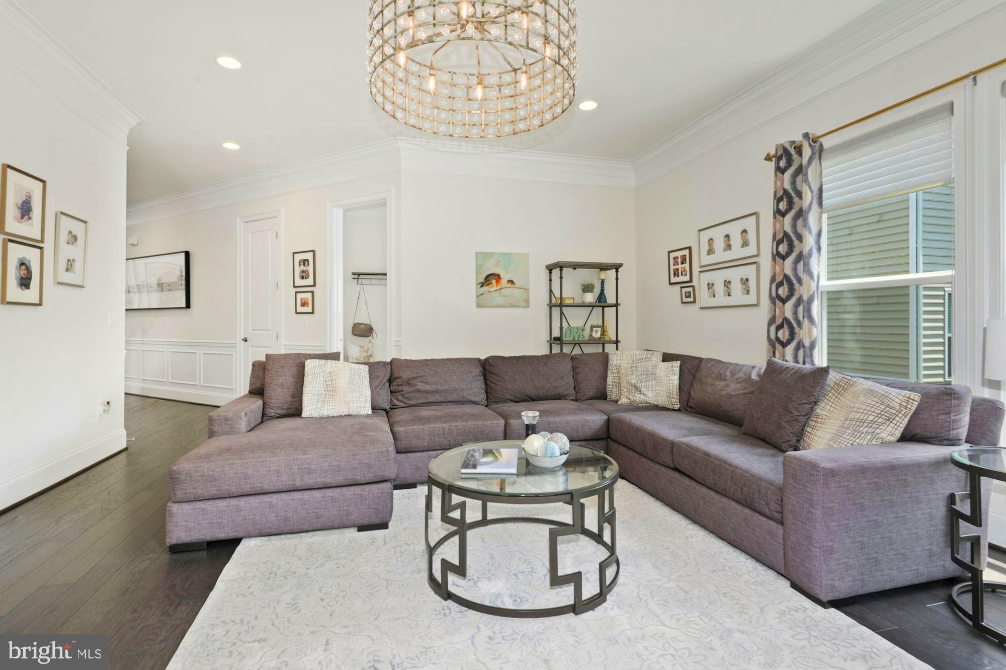 PARK POINTE - Residential