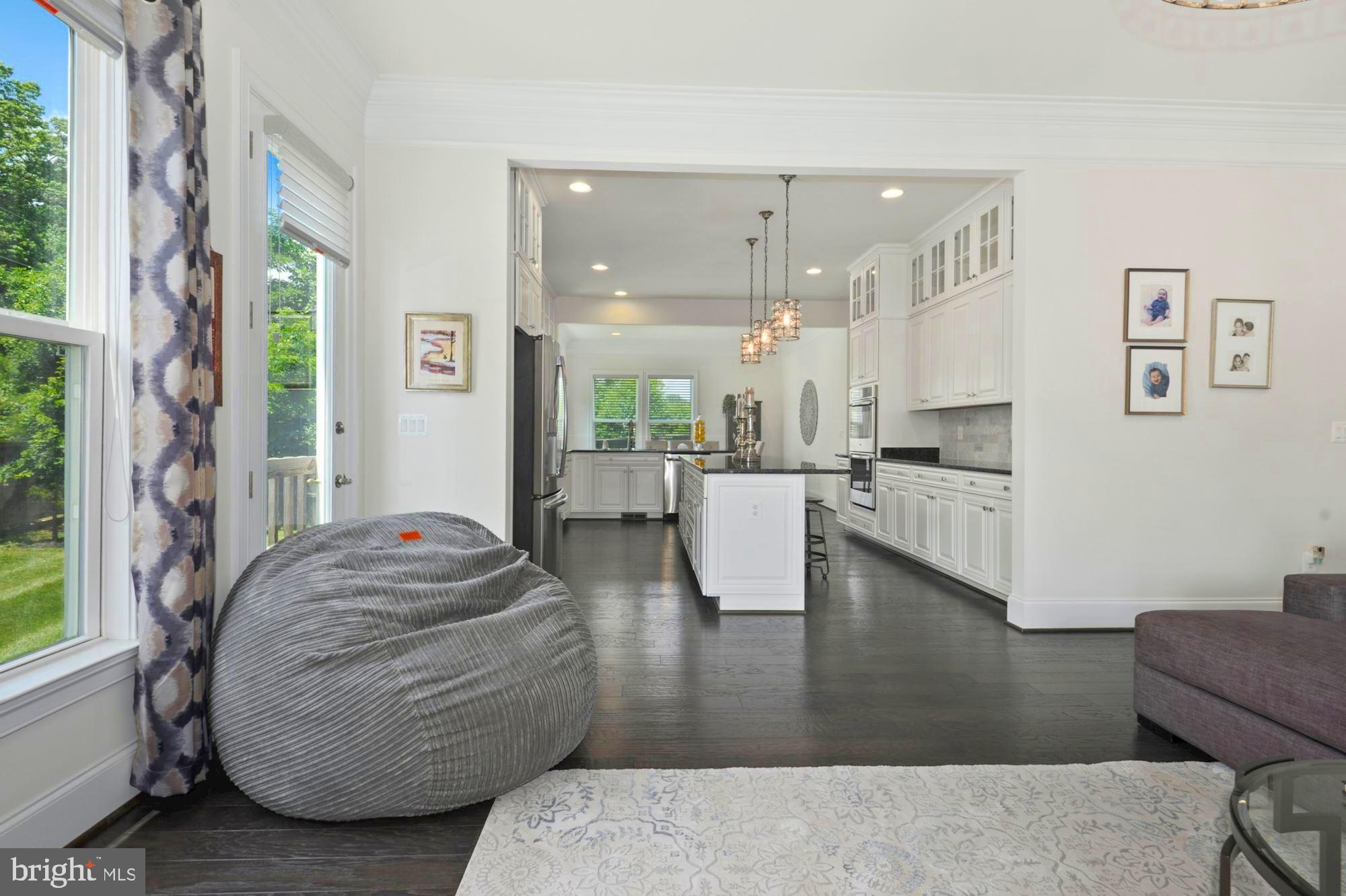 PARK POINTE - Residential