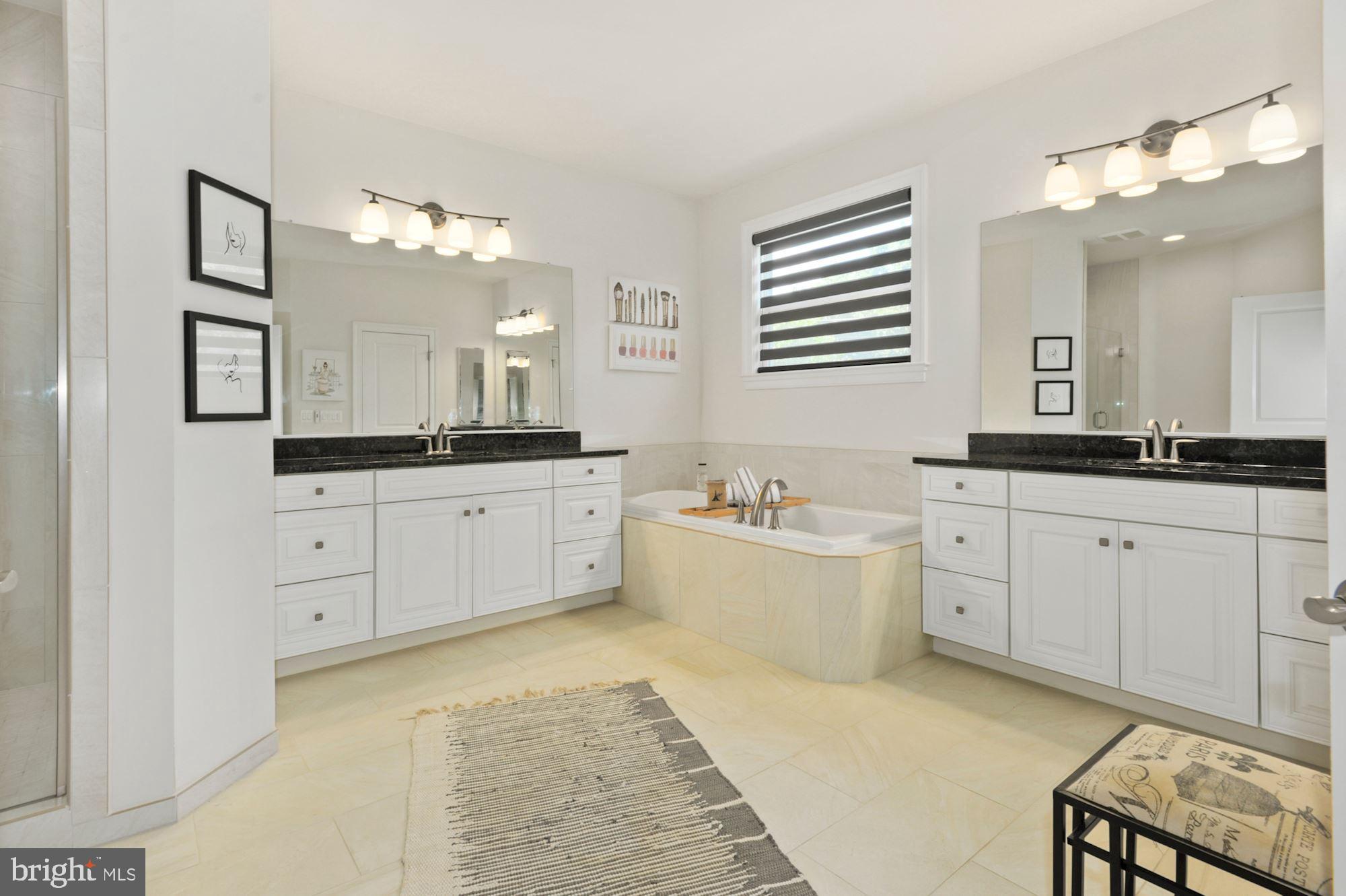 PARK POINTE - Residential