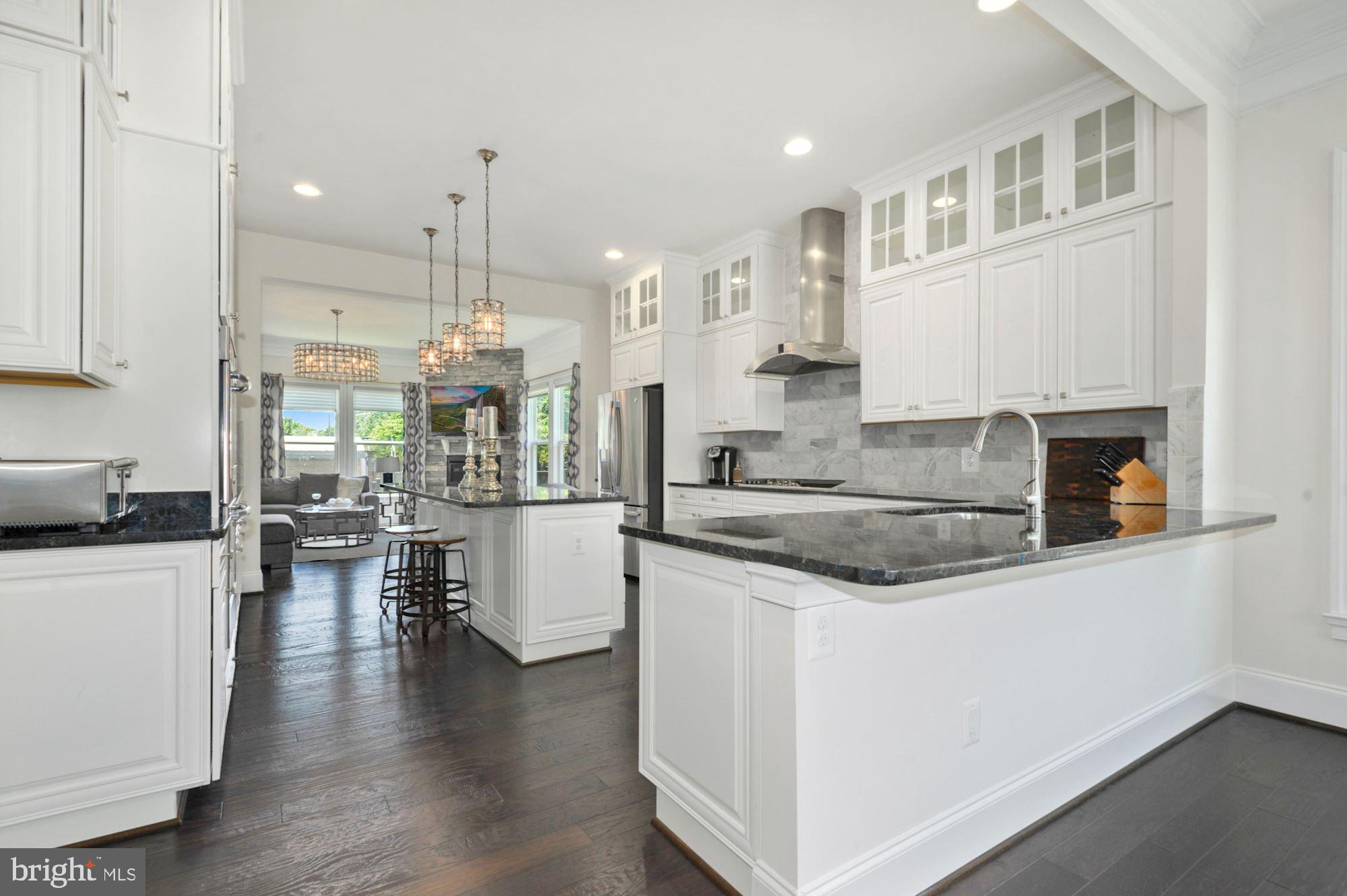 PARK POINTE - Residential