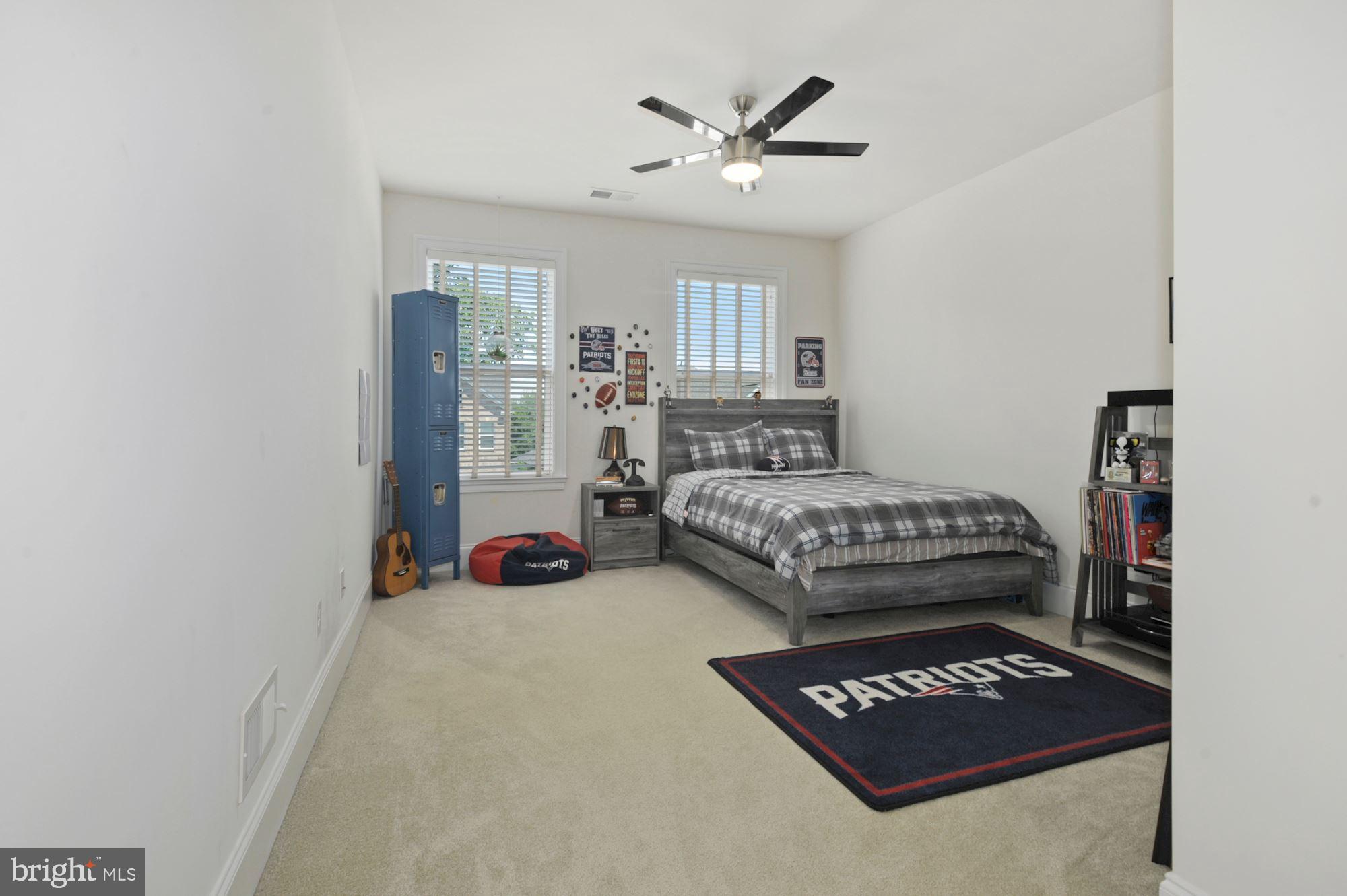 PARK POINTE - Residential