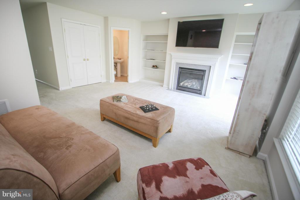 PEMBROOKE - Residential