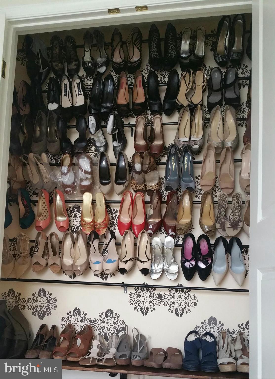 PEMBROOKE - Residential