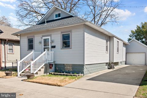 132 HICKMAN AVENUE GLOUCESTER CITY NJ 08030