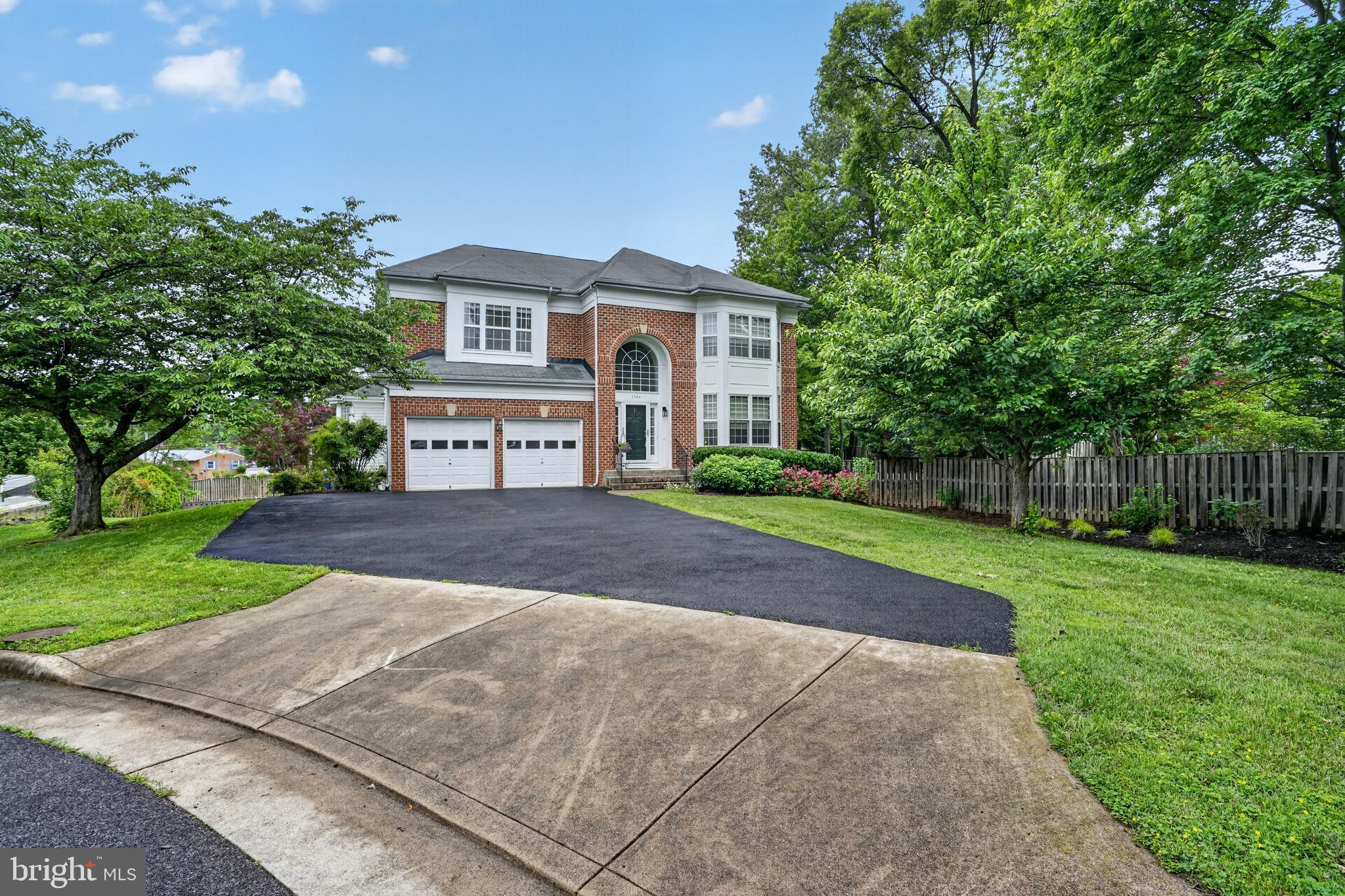 3504 CHAMBRAY WAY