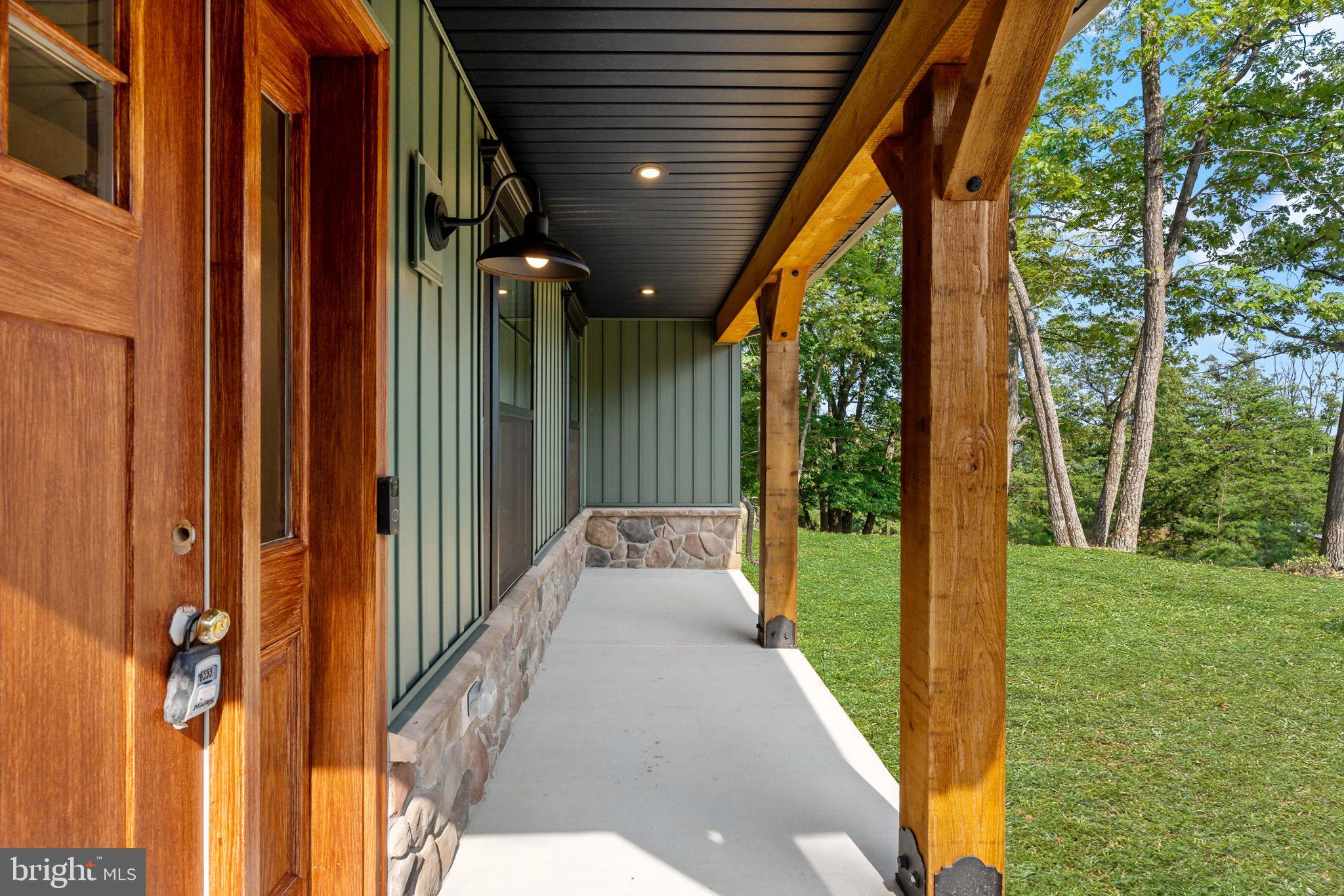 THE WOODS - Residential