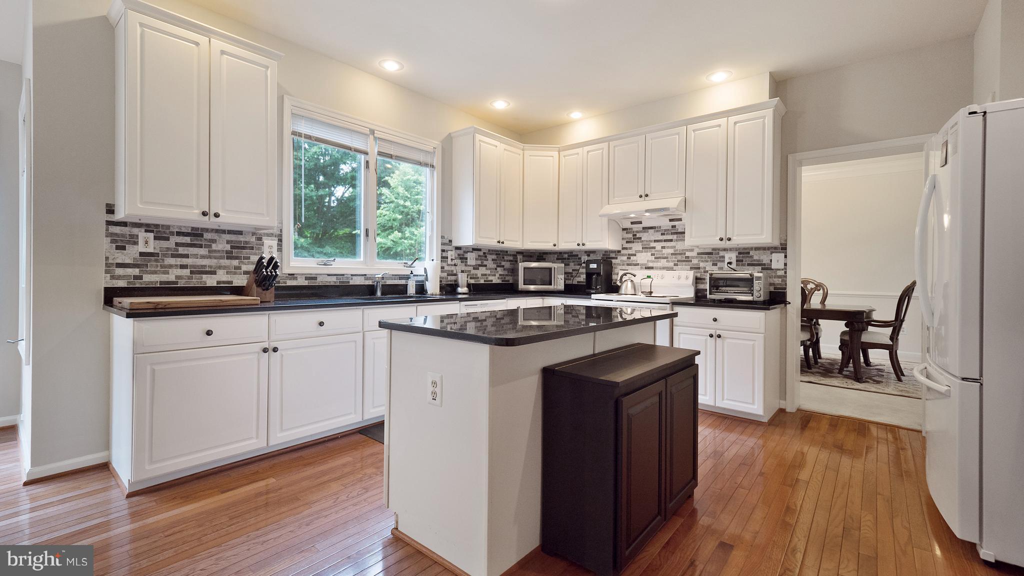 PLEASANT HILL - Residential