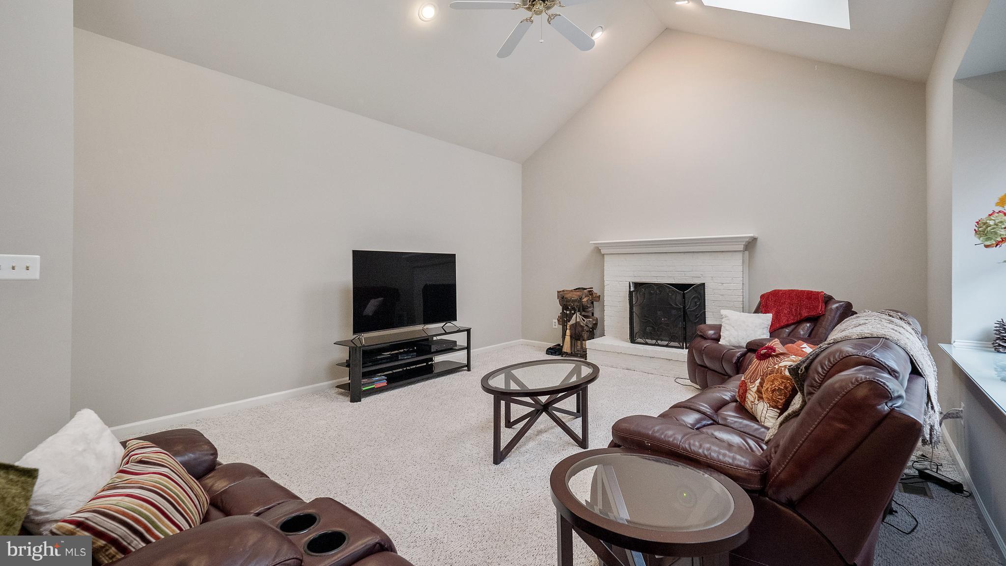 PLEASANT HILL - Residential