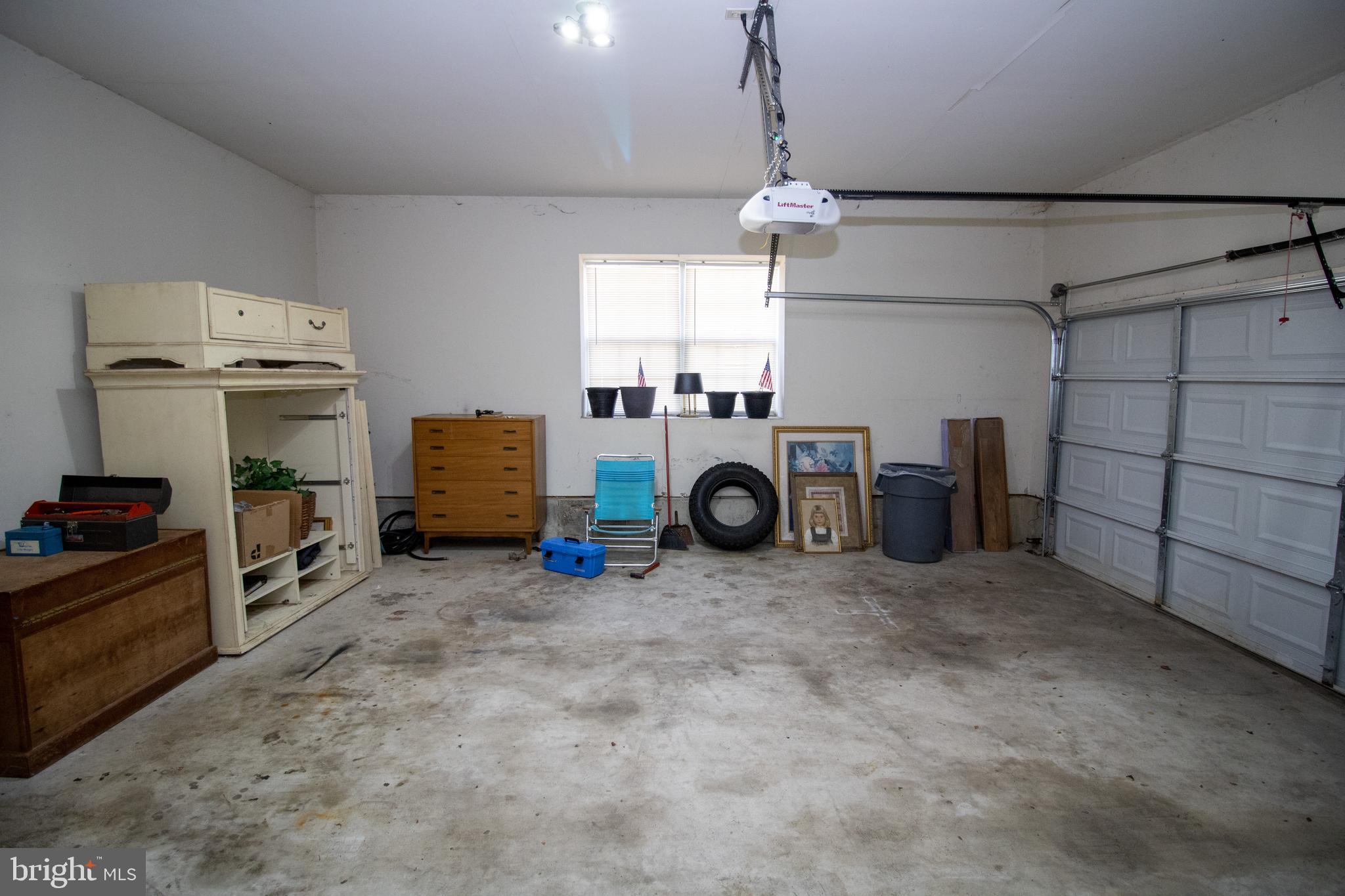 FOX HILL FARM - Residential