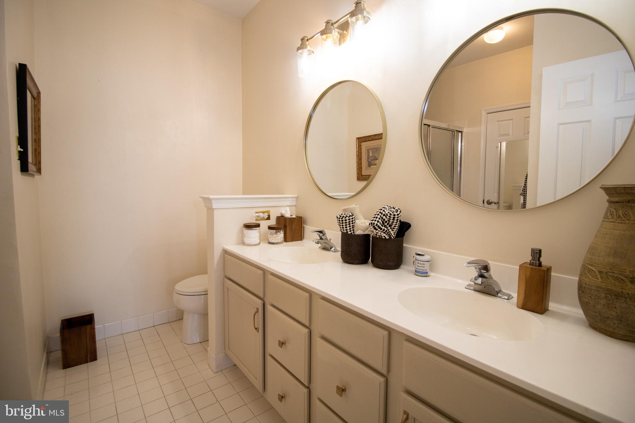 FOX HILL FARM - Residential