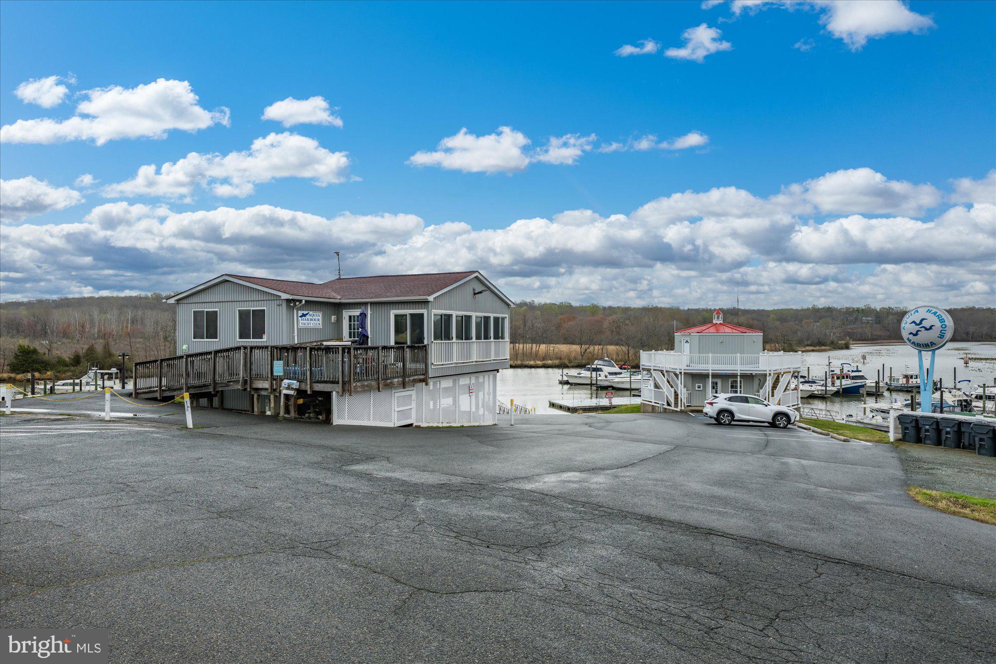 AQUIA HARBOUR - Residential