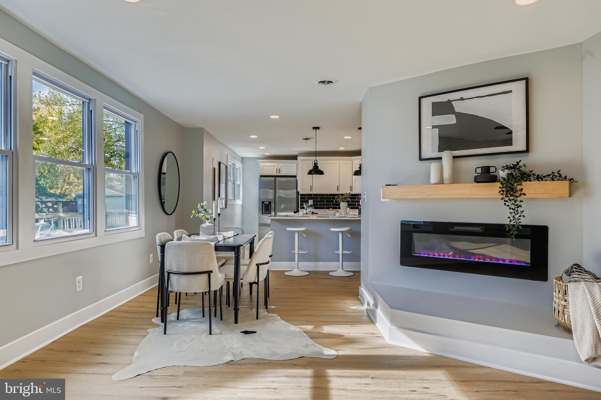 LODGE FOREST MANOR - Residential