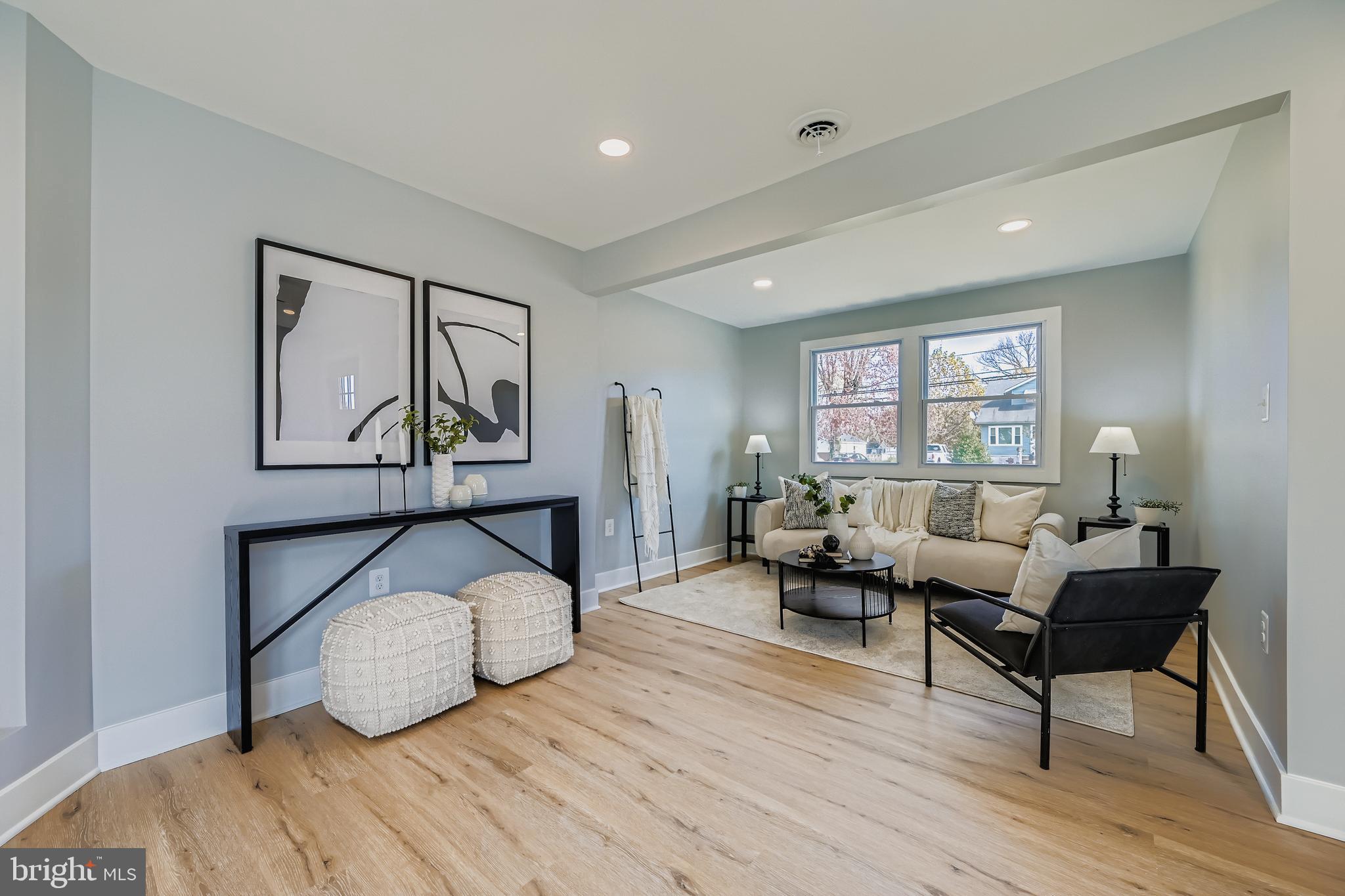 LODGE FOREST MANOR - Residential