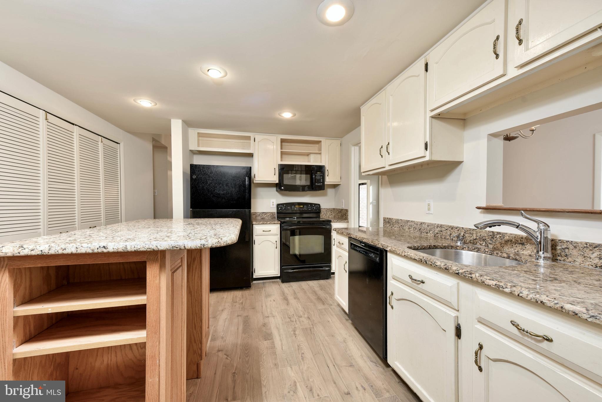 SUGARLAND RUN - Residential