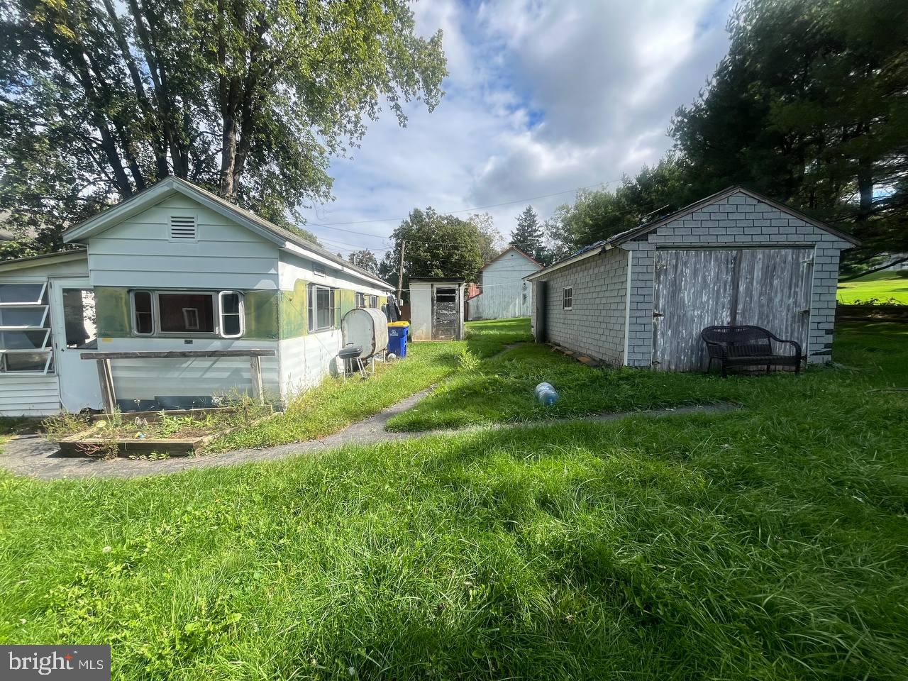 50 LINCOLN AVENUE
